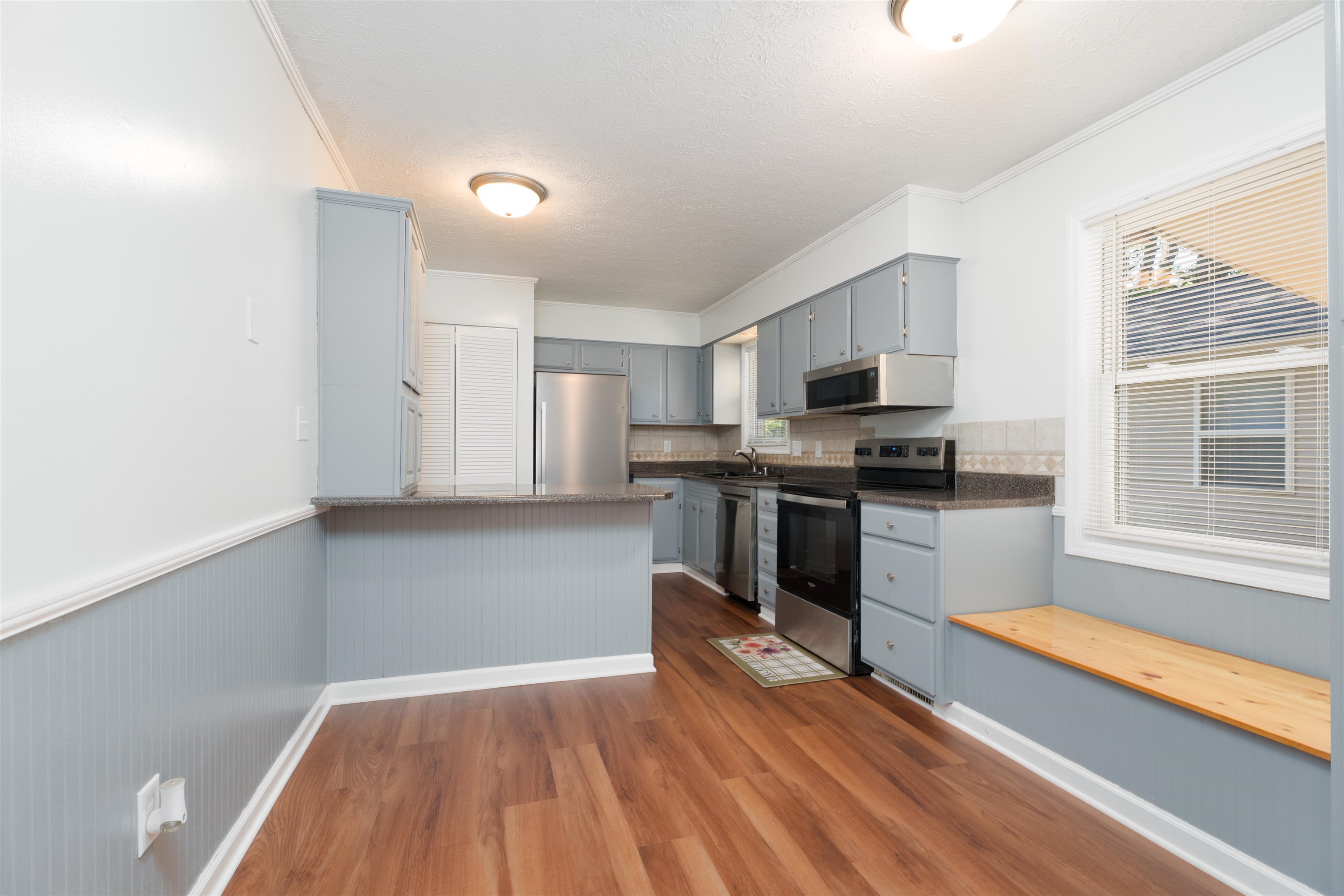 2352 Bulfinch Ave, Owensboro, Kentucky 42301, 4 Bedrooms Bedrooms, ,2 BathroomsBathrooms,Single Family Residence,For Sale,Bulfinch Ave,94677