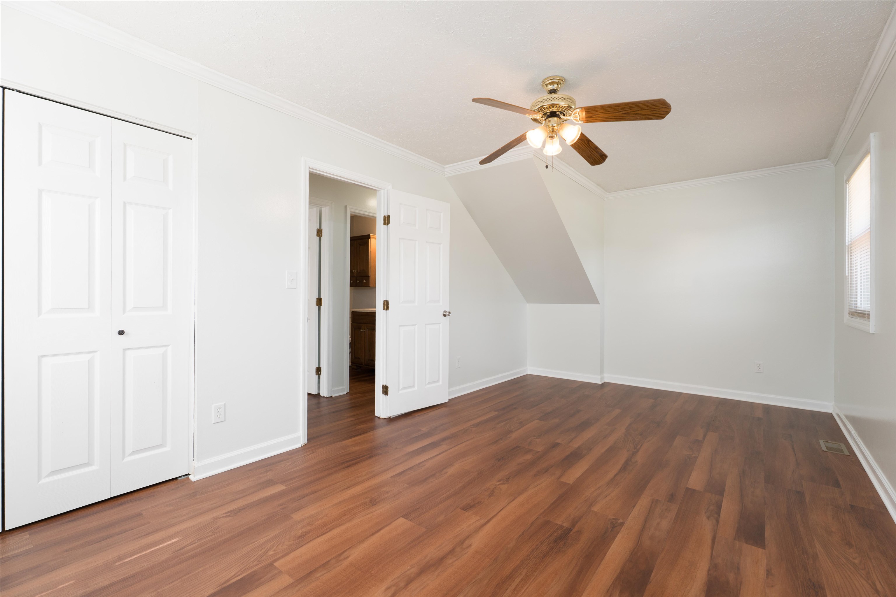 2352 Bulfinch Ave, Owensboro, Kentucky 42301, 4 Bedrooms Bedrooms, ,2 BathroomsBathrooms,Single Family Residence,For Sale,Bulfinch Ave,94677