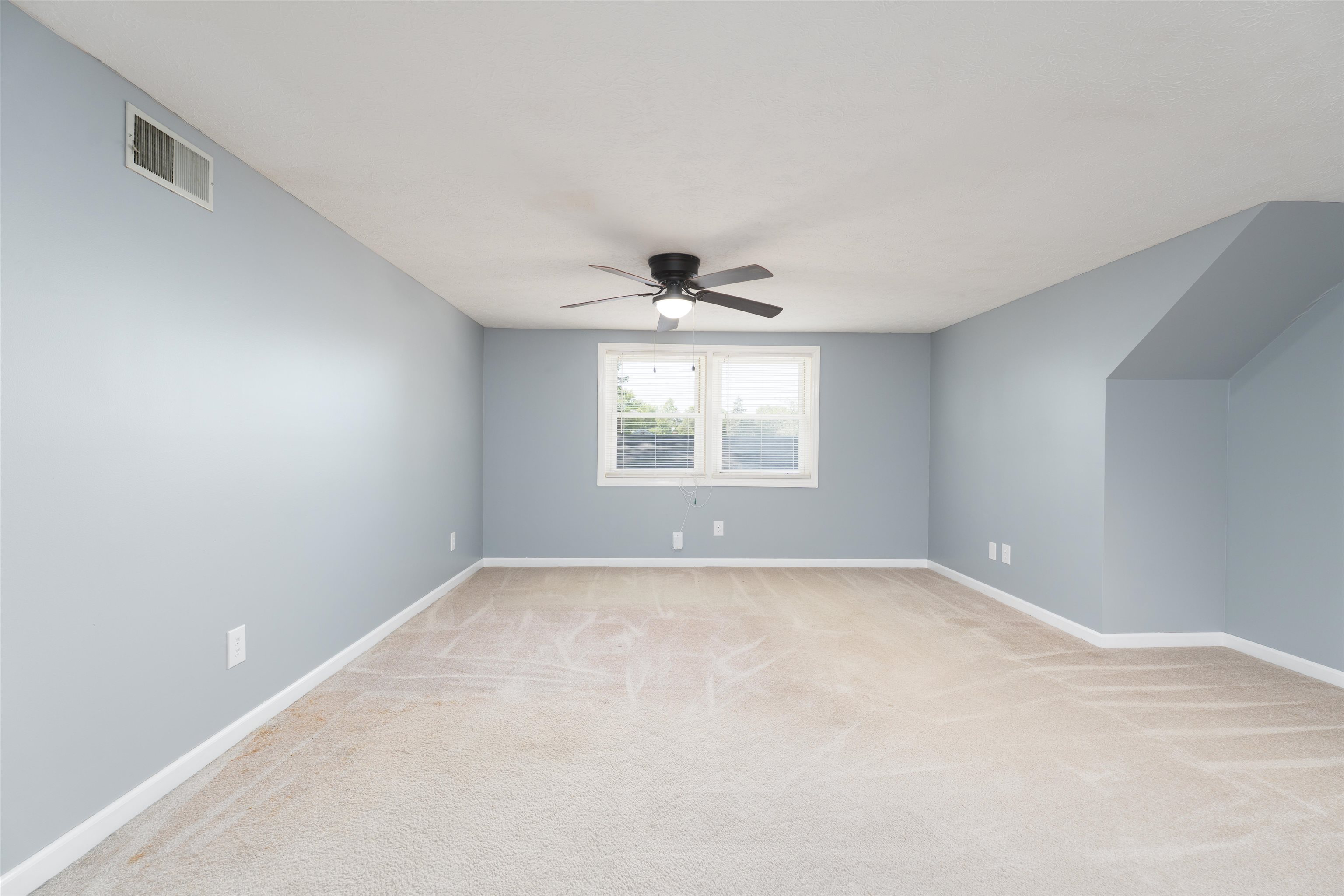 2352 Bulfinch Ave, Owensboro, Kentucky 42301, 4 Bedrooms Bedrooms, ,2 BathroomsBathrooms,Single Family Residence,For Sale,Bulfinch Ave,94677