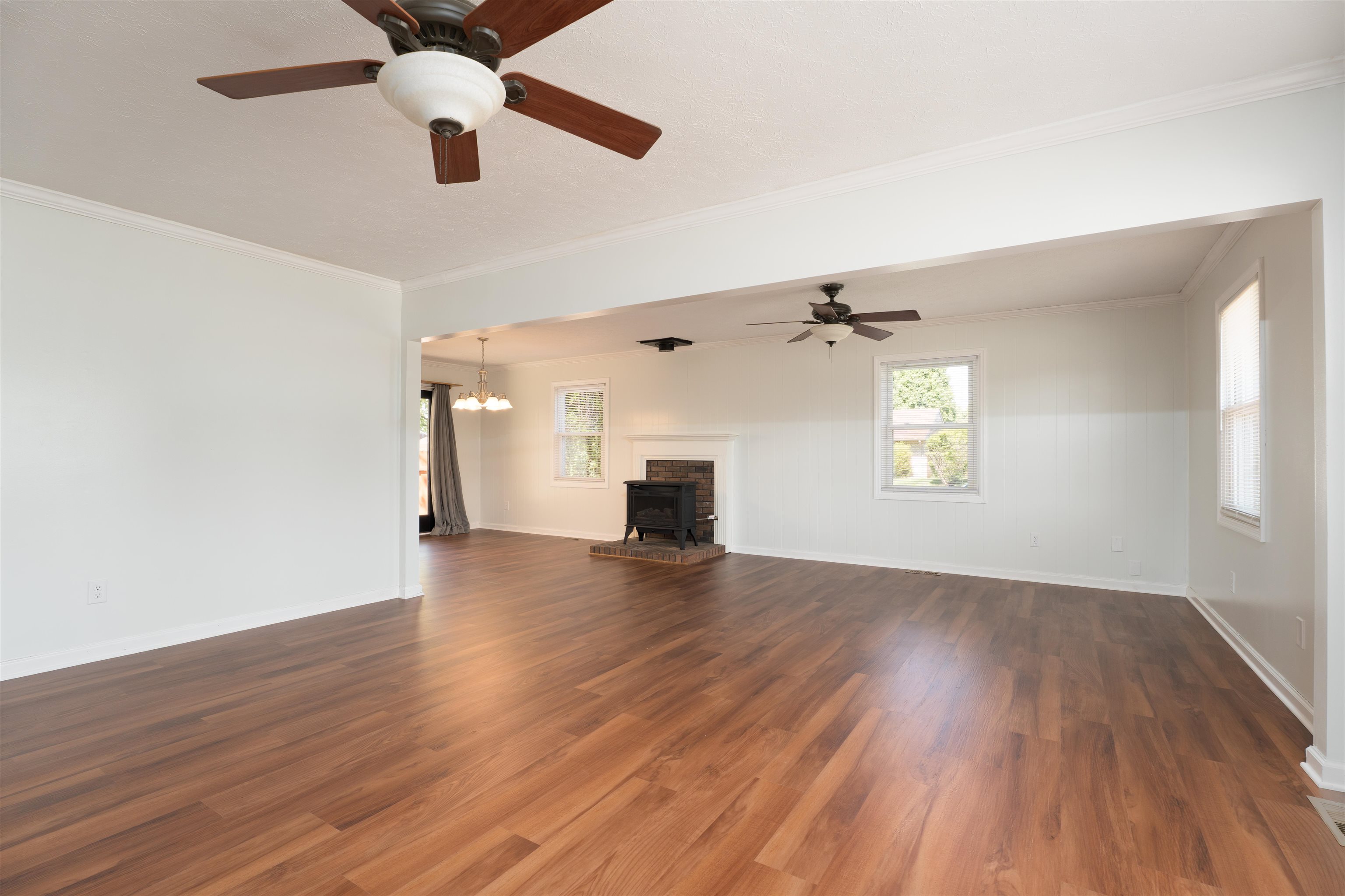 2352 Bulfinch Ave, Owensboro, Kentucky 42301, 4 Bedrooms Bedrooms, ,2 BathroomsBathrooms,Single Family Residence,For Sale,Bulfinch Ave,94677