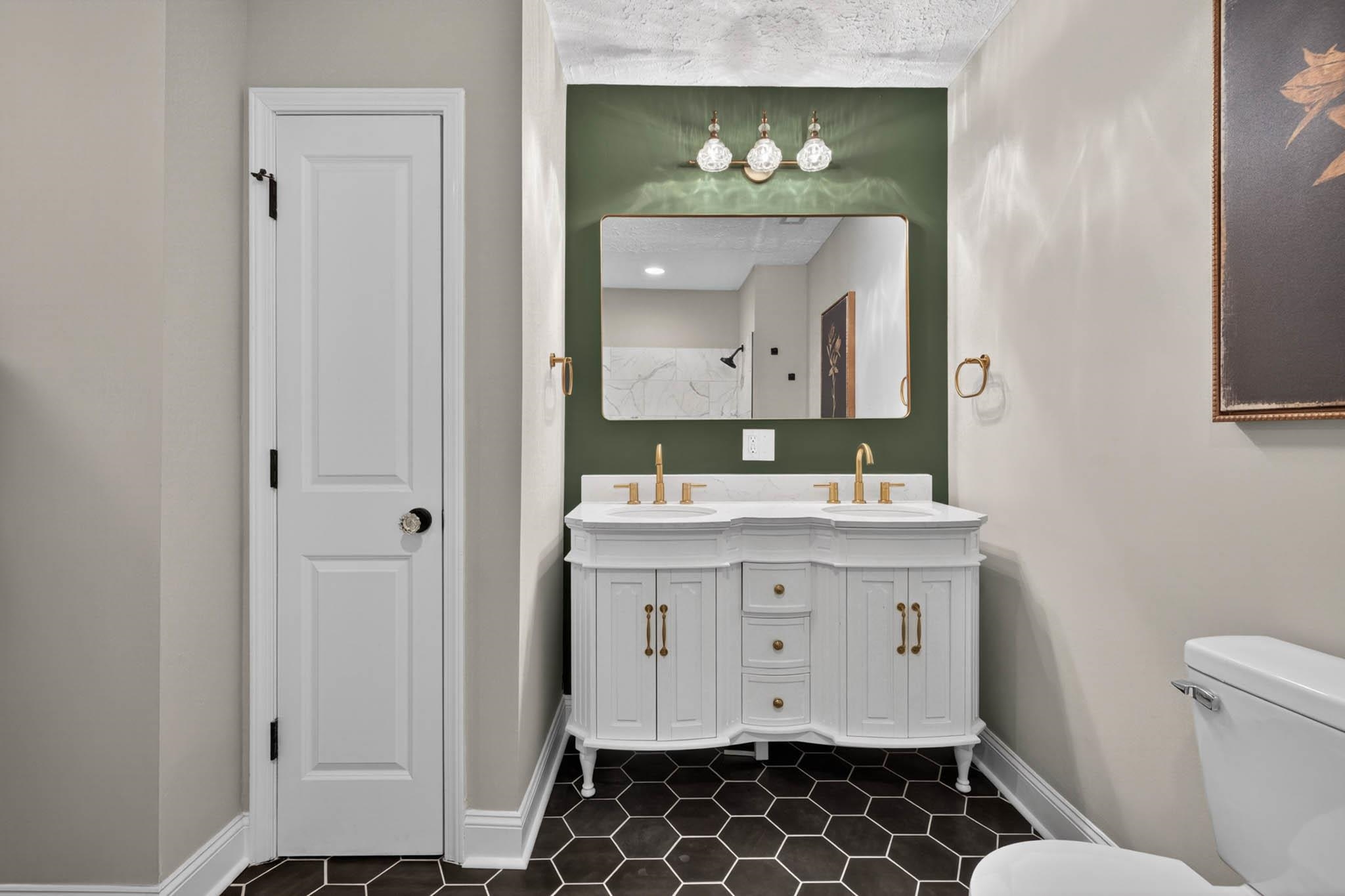 1329 St Ann St, Owensboro, Kentucky 42303, 4 Bedrooms Bedrooms, ,2 BathroomsBathrooms,Single Family Residence,For Sale,St Ann St,94678