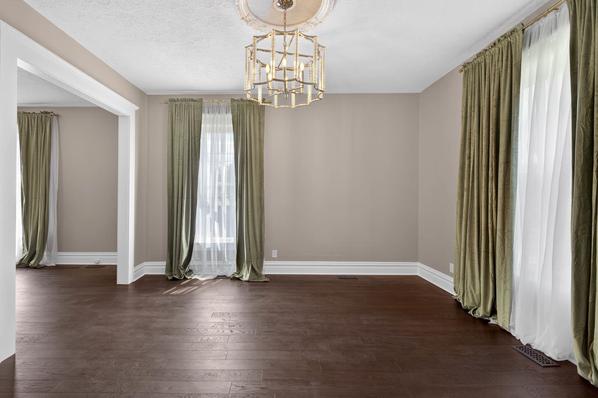 1329 St Ann St, Owensboro, Kentucky 42303, 4 Bedrooms Bedrooms, ,2 BathroomsBathrooms,Single Family Residence,For Sale,St Ann St,94678