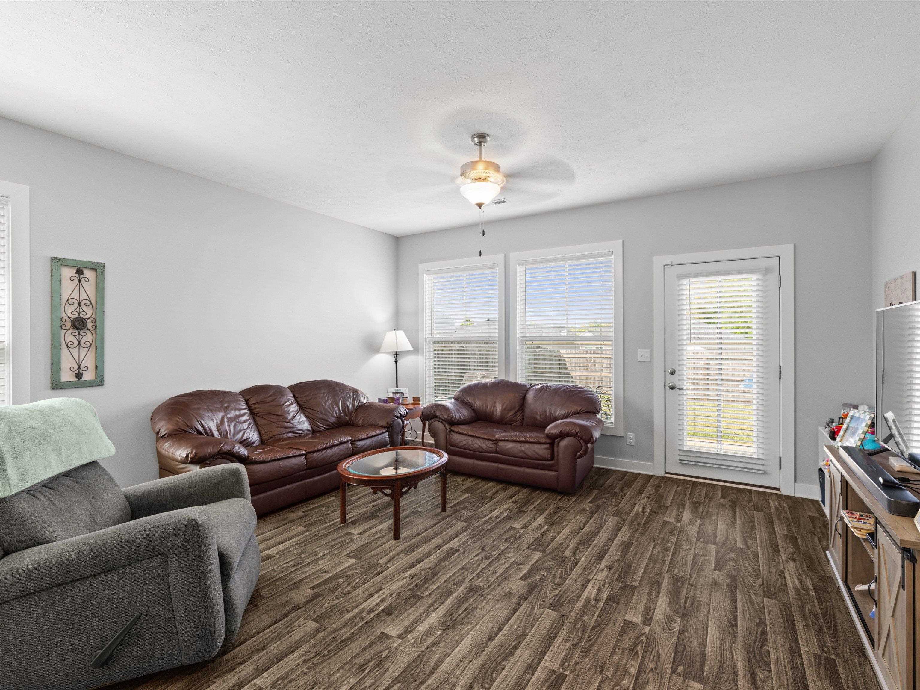 6456 Valley Brook Dr., Utica, Kentucky 42373, 3 Bedrooms Bedrooms, ,2 BathroomsBathrooms,Single Family Residence,For Sale,Valley Brook Dr.,94679