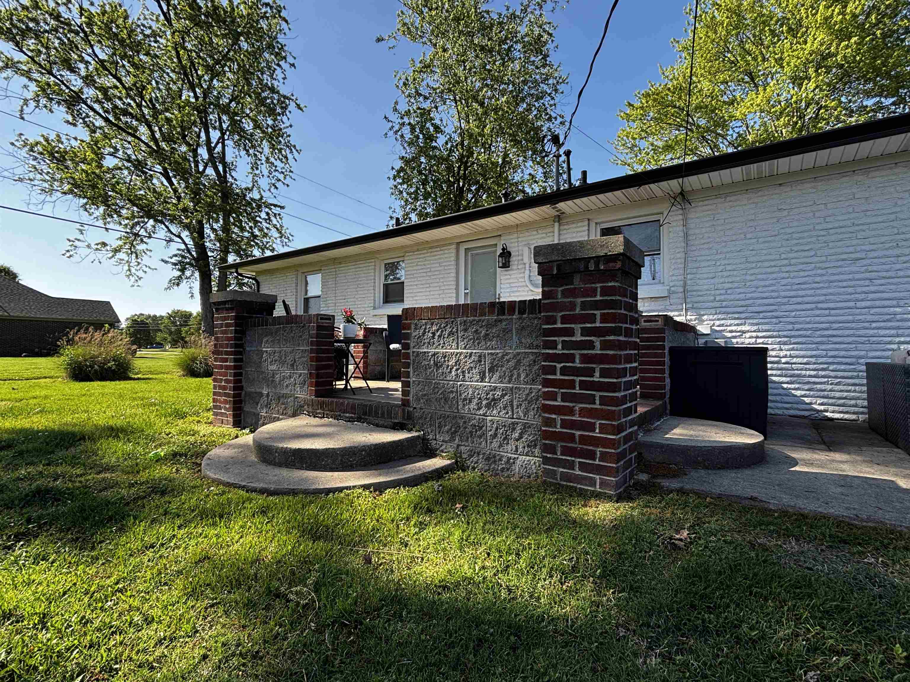 4624 W 5th Street Road, Owensboro, Kentucky 42301, 3 Bedrooms Bedrooms, ,2 BathroomsBathrooms,Single Family Residence,For Sale,W 5th Street Road,94680