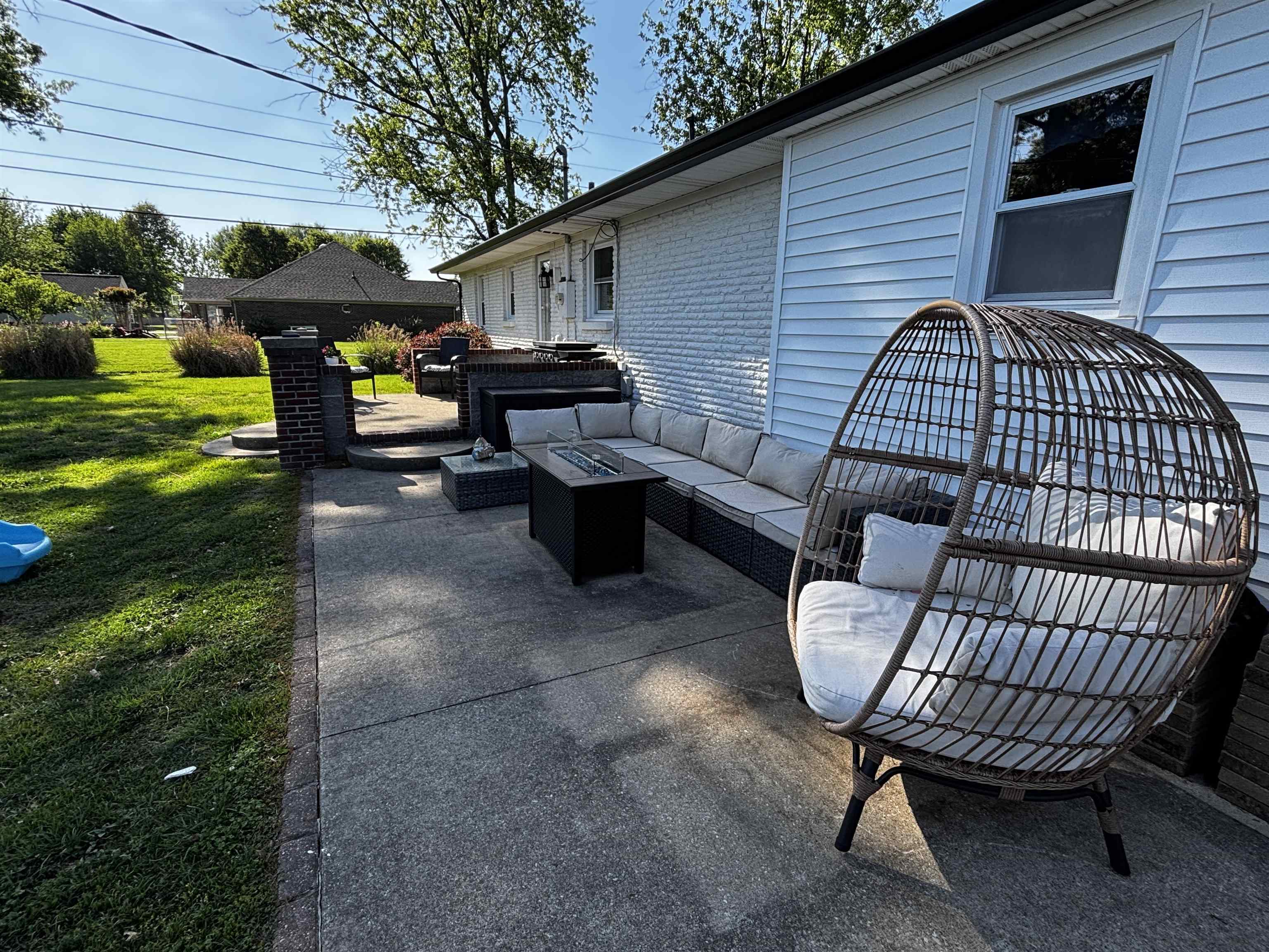 4624 W 5th Street Road, Owensboro, Kentucky 42301, 3 Bedrooms Bedrooms, ,2 BathroomsBathrooms,Single Family Residence,For Sale,W 5th Street Road,94680