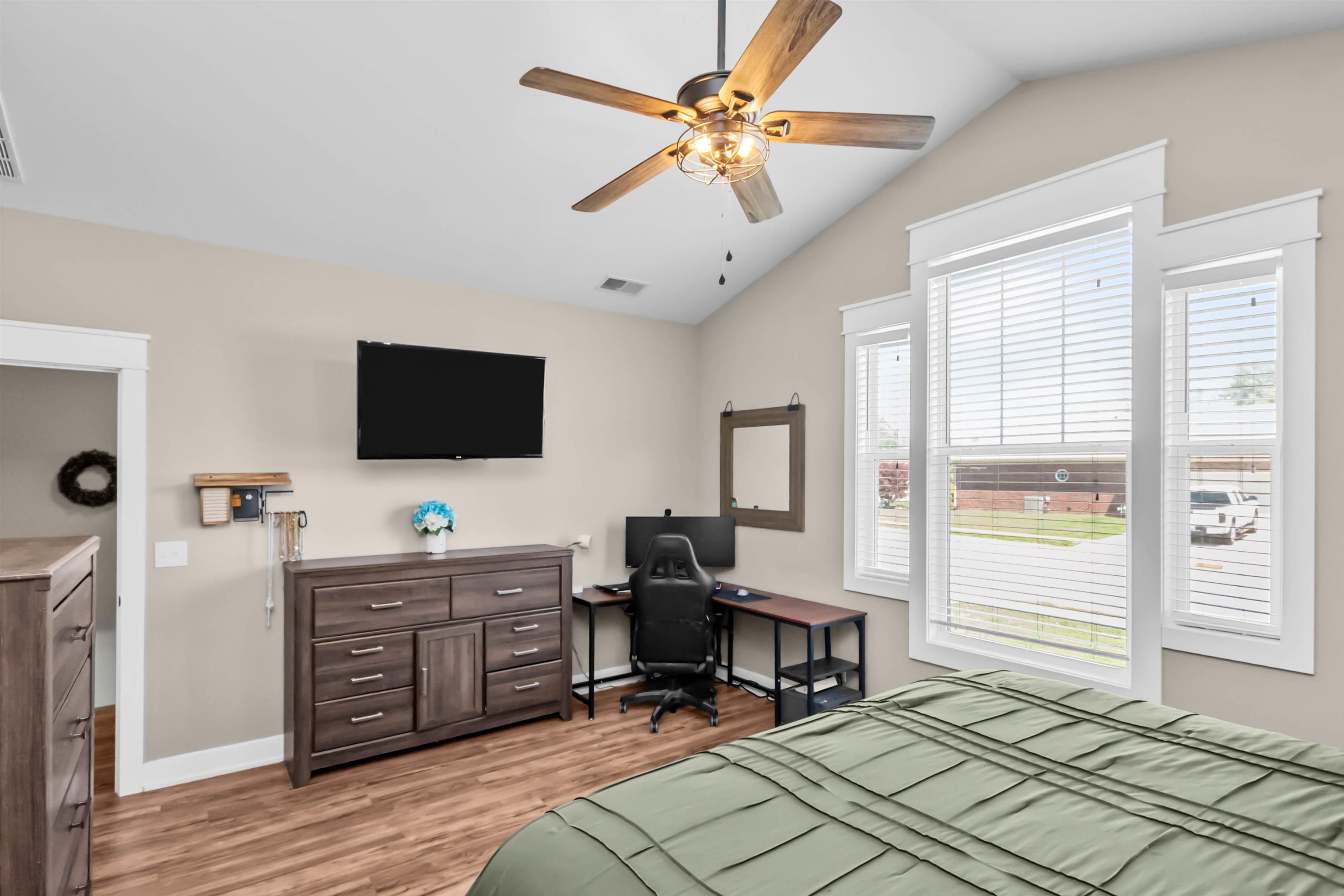 2344 Platinum Place, Owensboro, Kentucky 42303, 4 Bedrooms Bedrooms, ,2 BathroomsBathrooms,Single Family Residence,For Sale,Platinum Place,94681