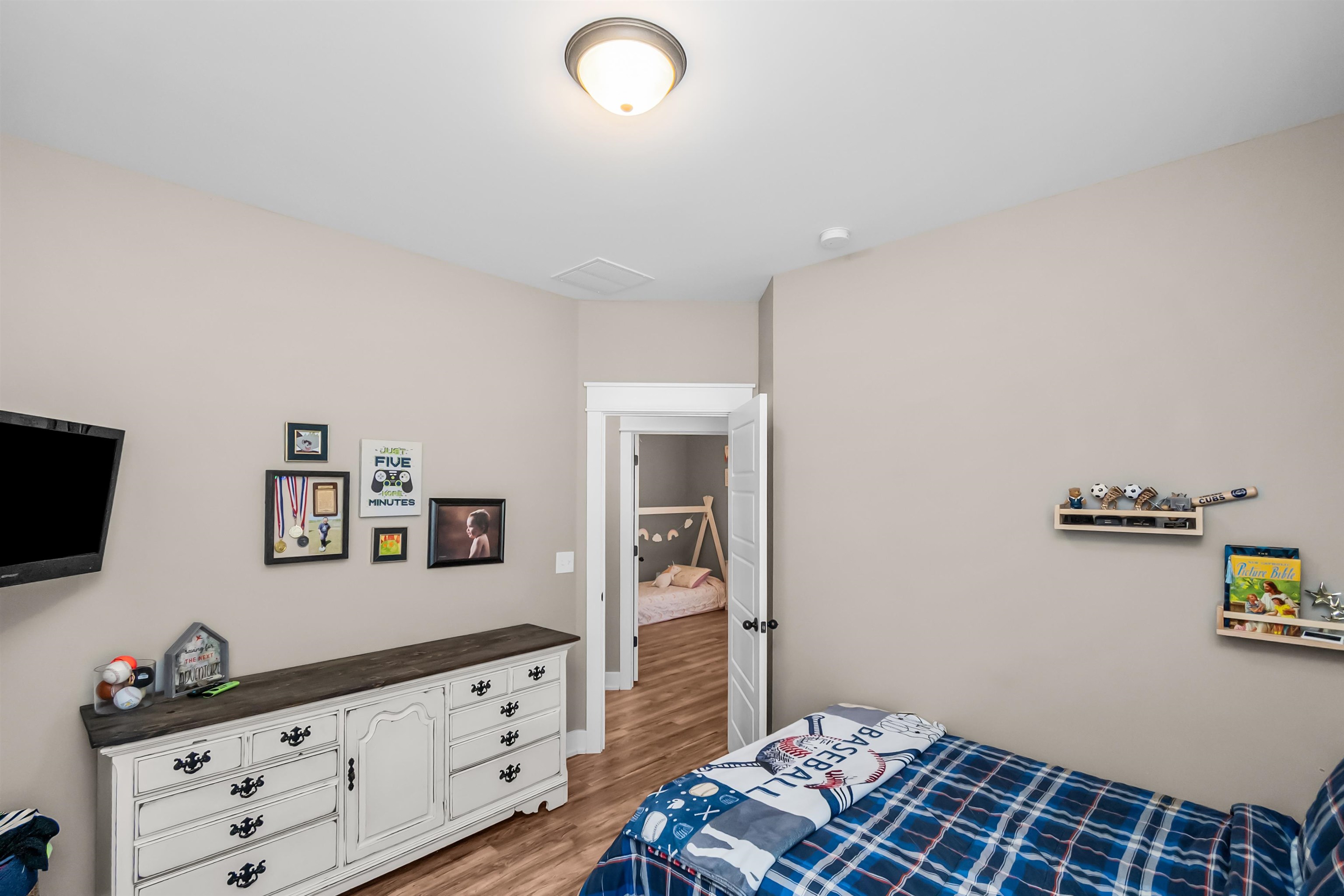 2344 Platinum Place, Owensboro, Kentucky 42303, 4 Bedrooms Bedrooms, ,2 BathroomsBathrooms,Single Family Residence,For Sale,Platinum Place,94681