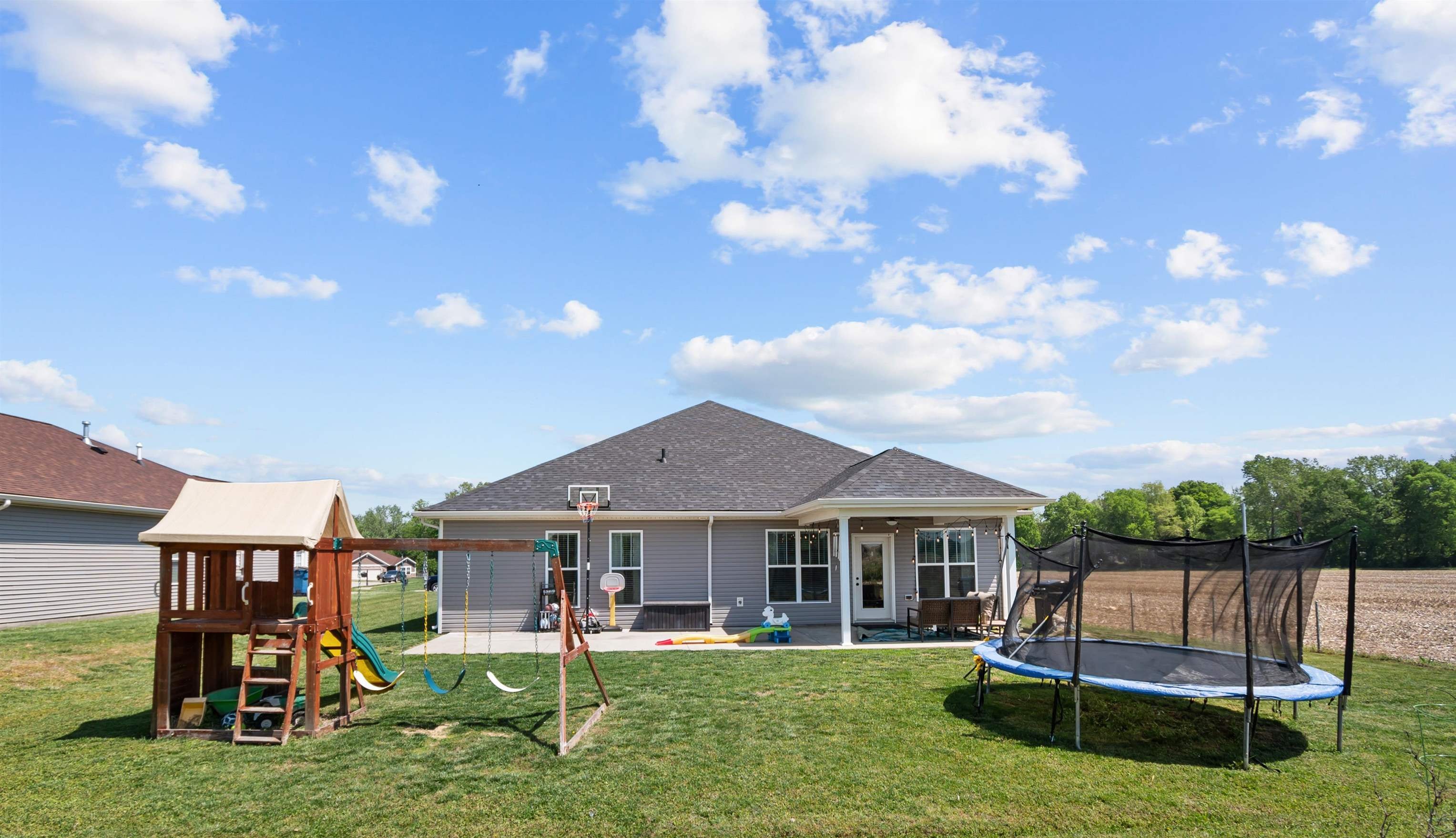 2344 Platinum Place, Owensboro, Kentucky 42303, 4 Bedrooms Bedrooms, ,2 BathroomsBathrooms,Single Family Residence,For Sale,Platinum Place,94681