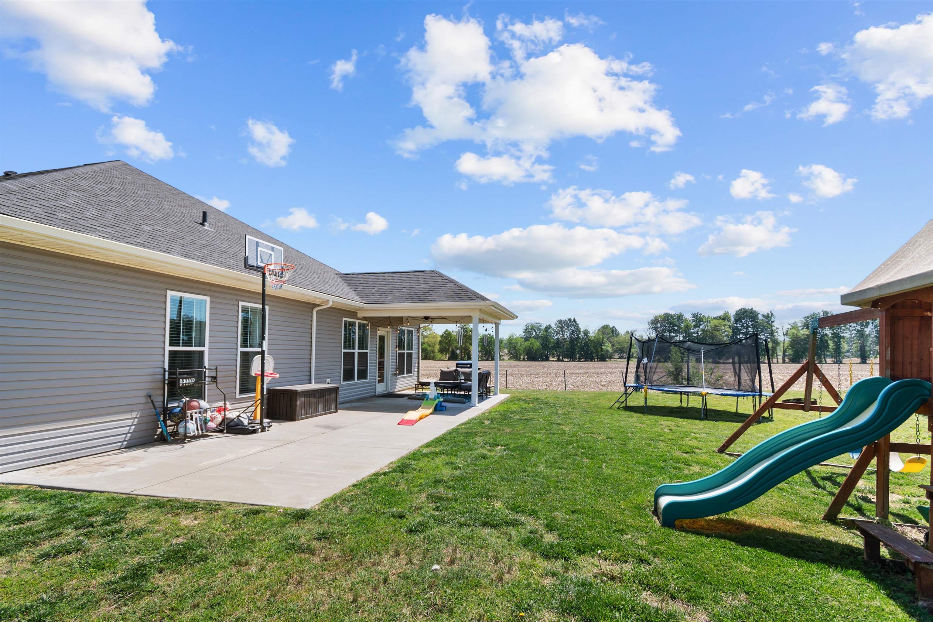 2344 Platinum Place, Owensboro, Kentucky 42303, 4 Bedrooms Bedrooms, ,2 BathroomsBathrooms,Single Family Residence,For Sale,Platinum Place,94681