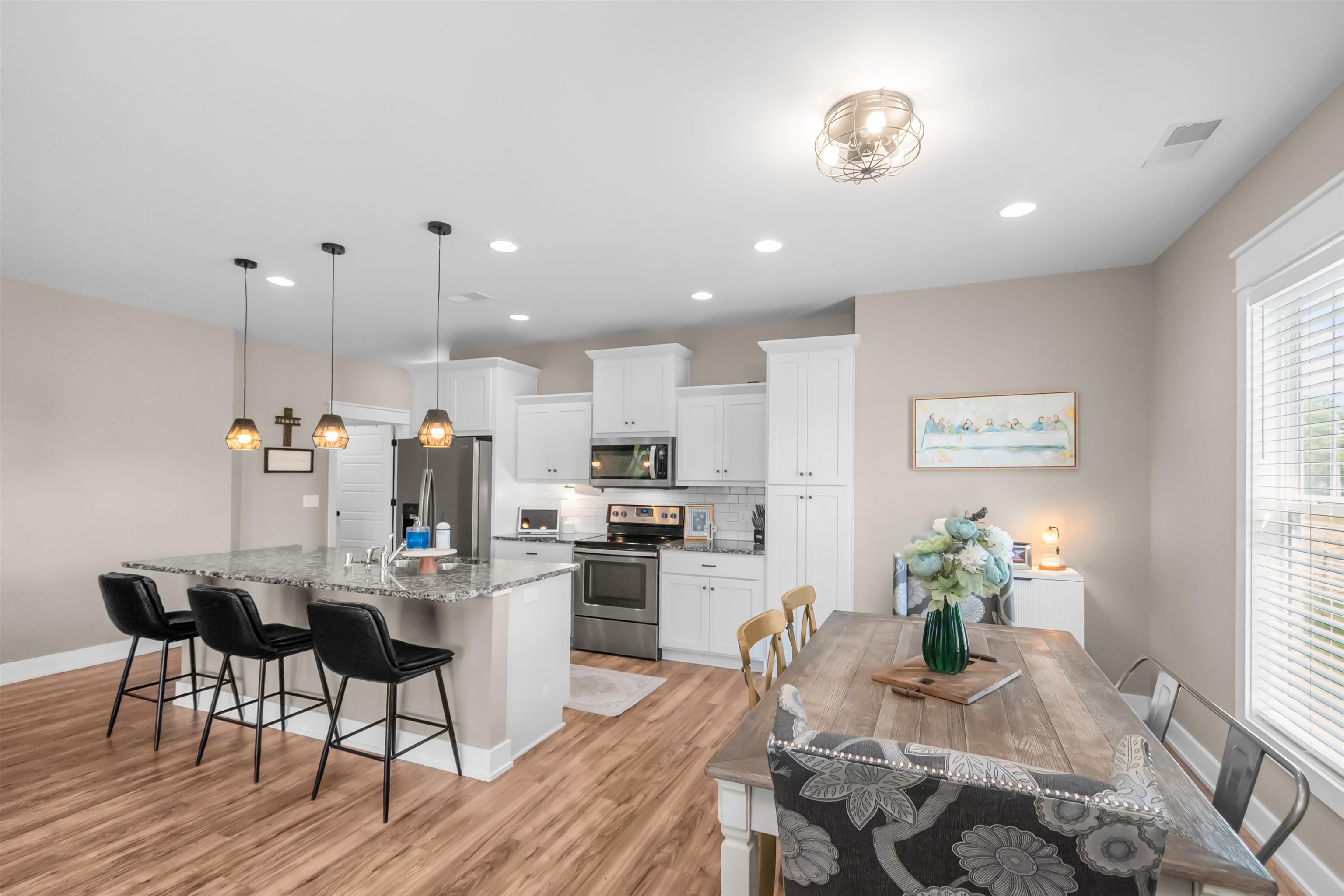 2344 Platinum Place, Owensboro, Kentucky 42303, 4 Bedrooms Bedrooms, ,2 BathroomsBathrooms,Single Family Residence,For Sale,Platinum Place,94681