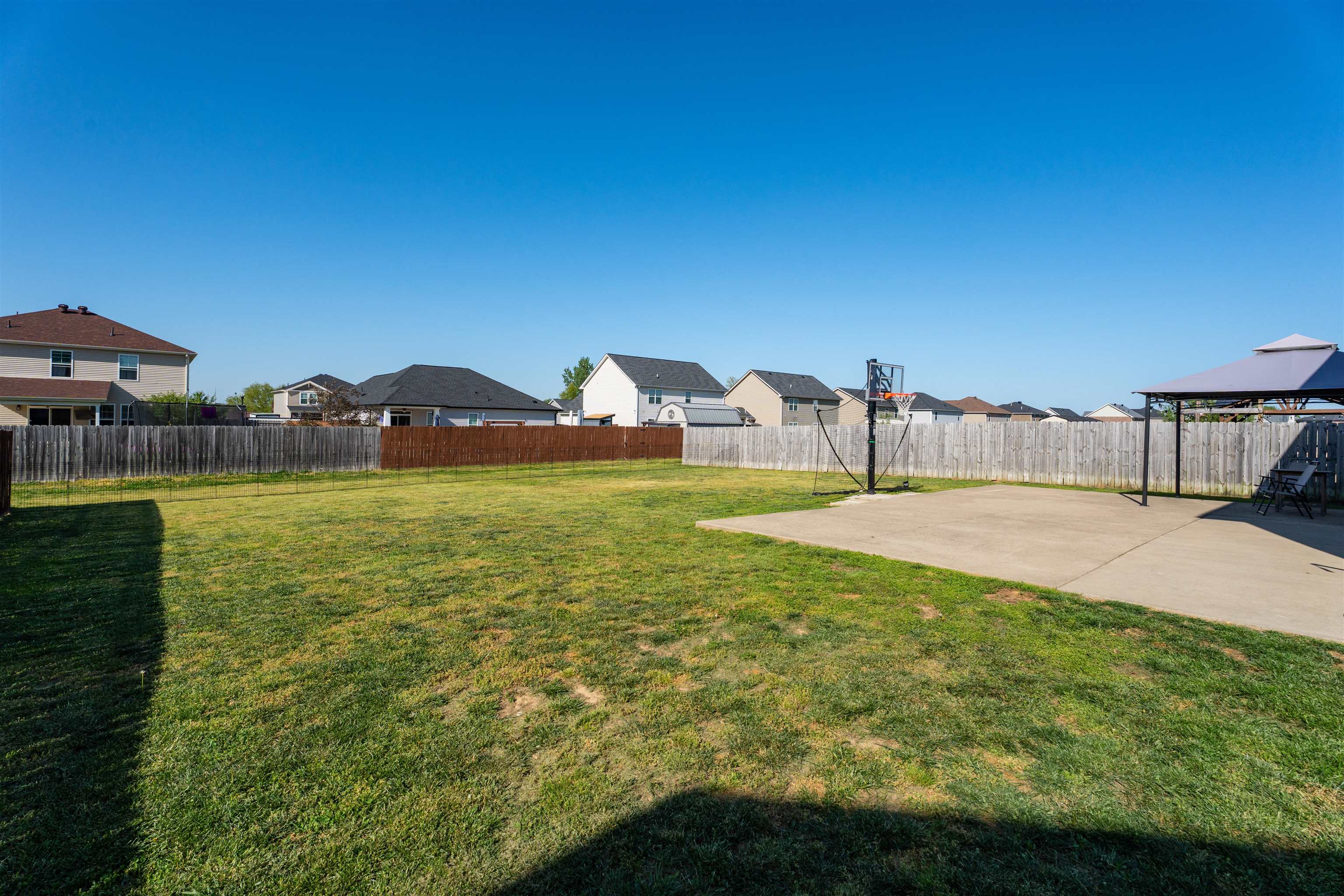 5551 Goldenrod Ln, Owensboro, Kentucky 42301, 4 Bedrooms Bedrooms, ,2 BathroomsBathrooms,Single Family Residence,For Sale,Goldenrod Ln,94682