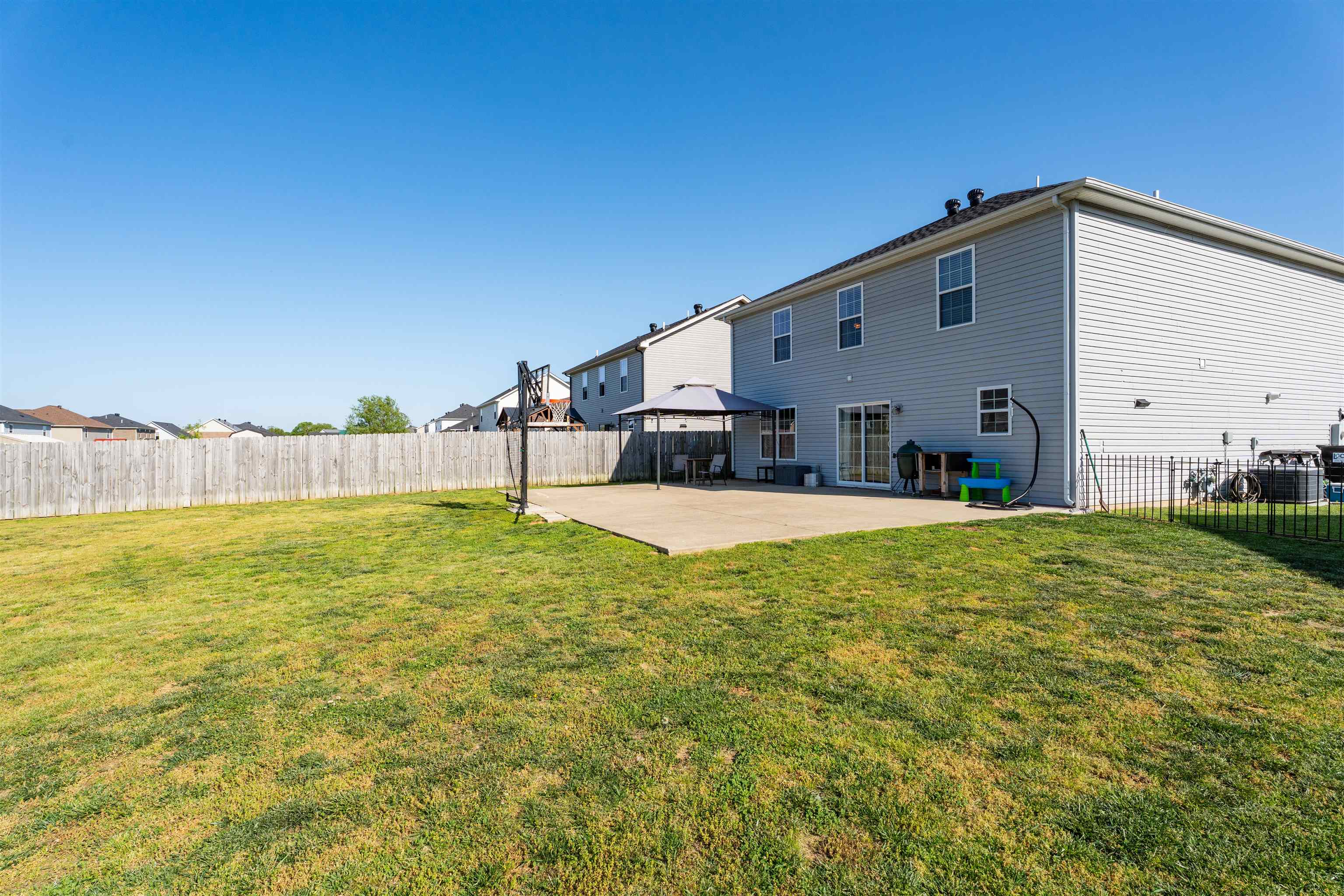 5551 Goldenrod Ln, Owensboro, Kentucky 42301, 4 Bedrooms Bedrooms, ,2 BathroomsBathrooms,Single Family Residence,For Sale,Goldenrod Ln,94682