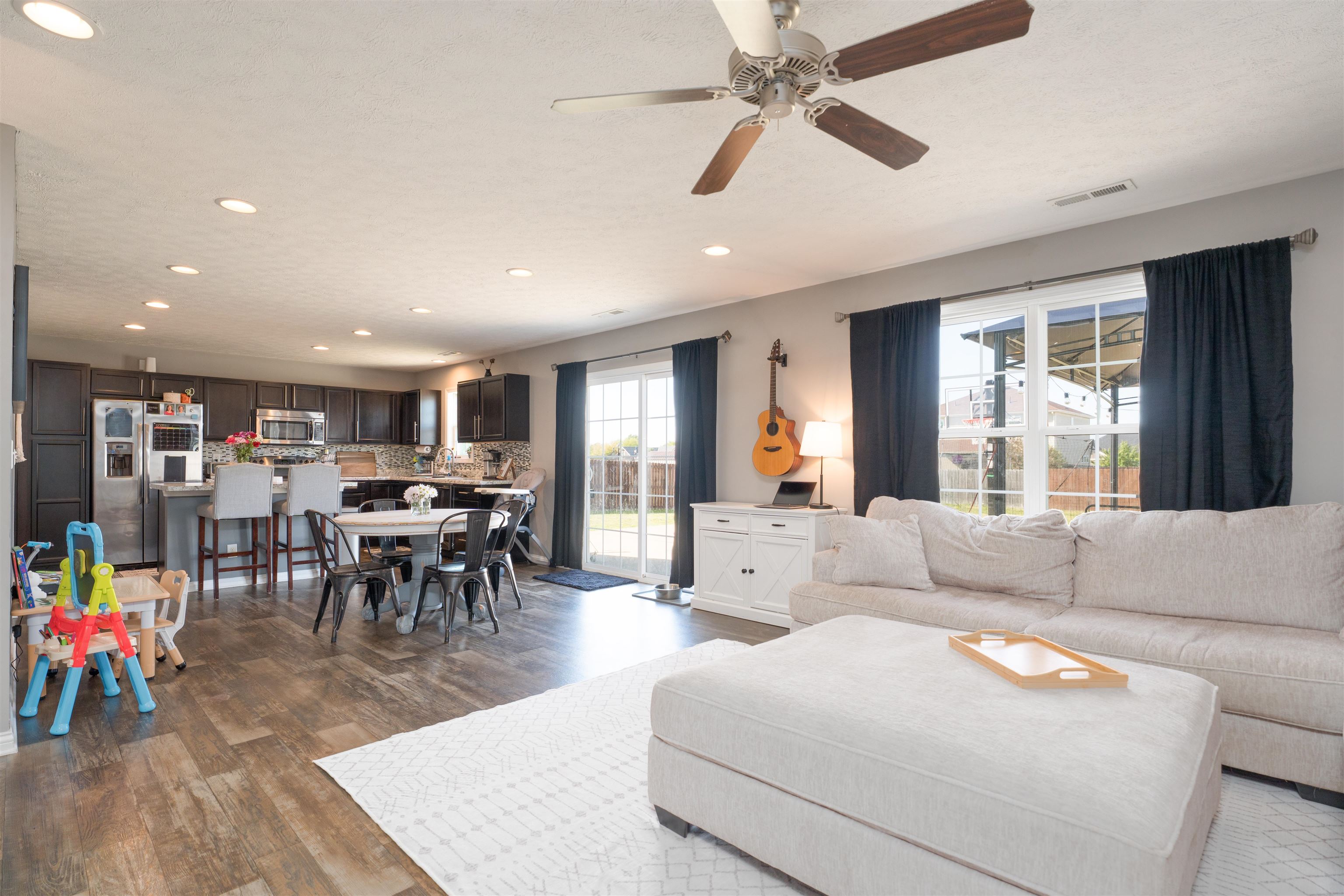 5551 Goldenrod Ln, Owensboro, Kentucky 42301, 4 Bedrooms Bedrooms, ,2 BathroomsBathrooms,Single Family Residence,For Sale,Goldenrod Ln,94682