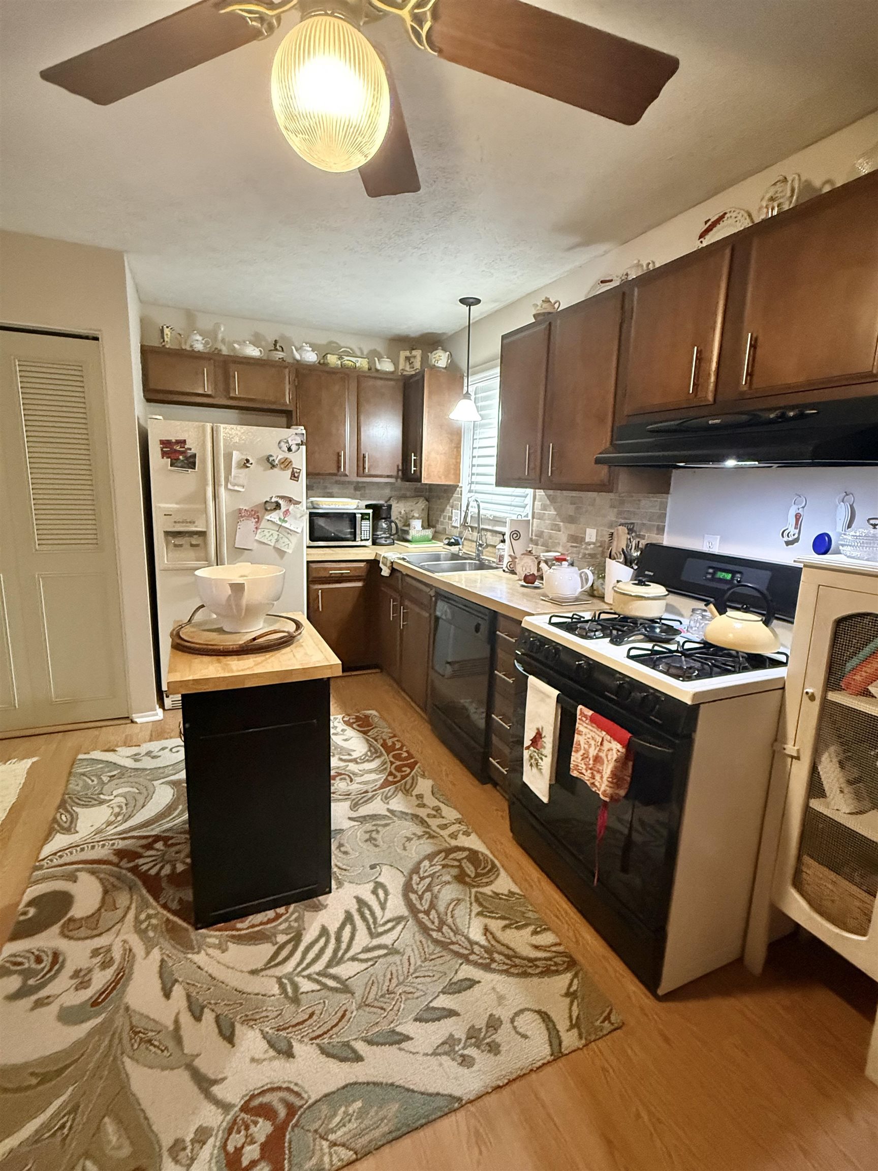 4103 McIntire Crossing, Owensboro, Kentucky 42301, 3 Bedrooms Bedrooms, ,1 BathroomBathrooms,Single Family Residence,For Sale,McIntire Crossing,94698
