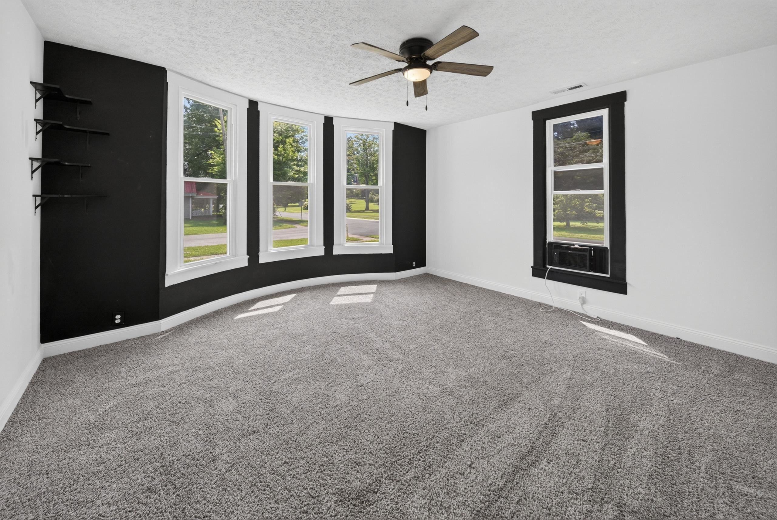 303 Oakwood Dr, Hartford, Kentucky 42347, 4 Bedrooms Bedrooms, ,2 BathroomsBathrooms,Single Family Residence,For Sale,Oakwood Dr,94711