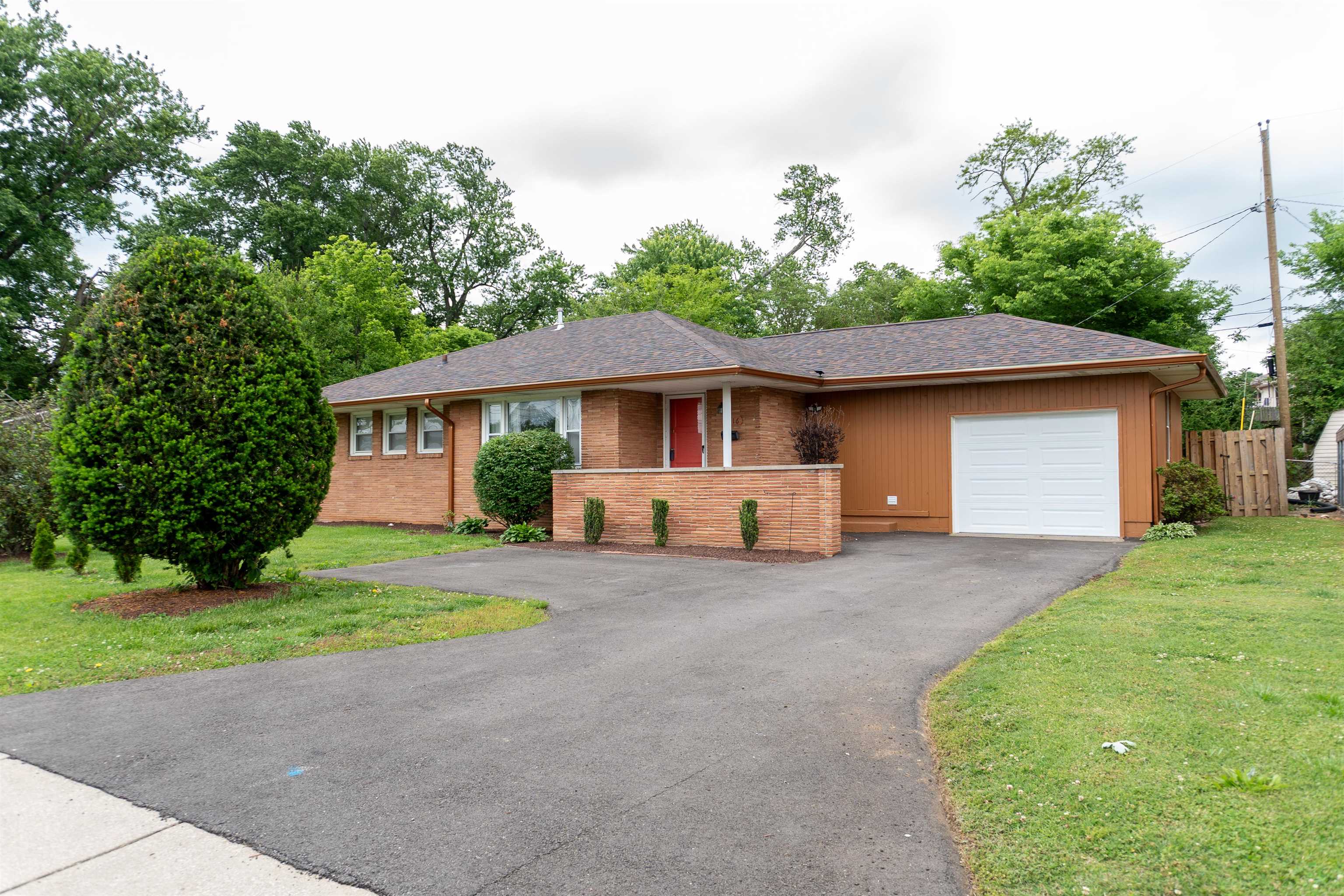 3816 Hwy 144, Owensboro, Kentucky 42303-2463, 3 Bedrooms Bedrooms, ,1 BathroomBathrooms,Single Family Residence,For Sale,Hwy 144,94721