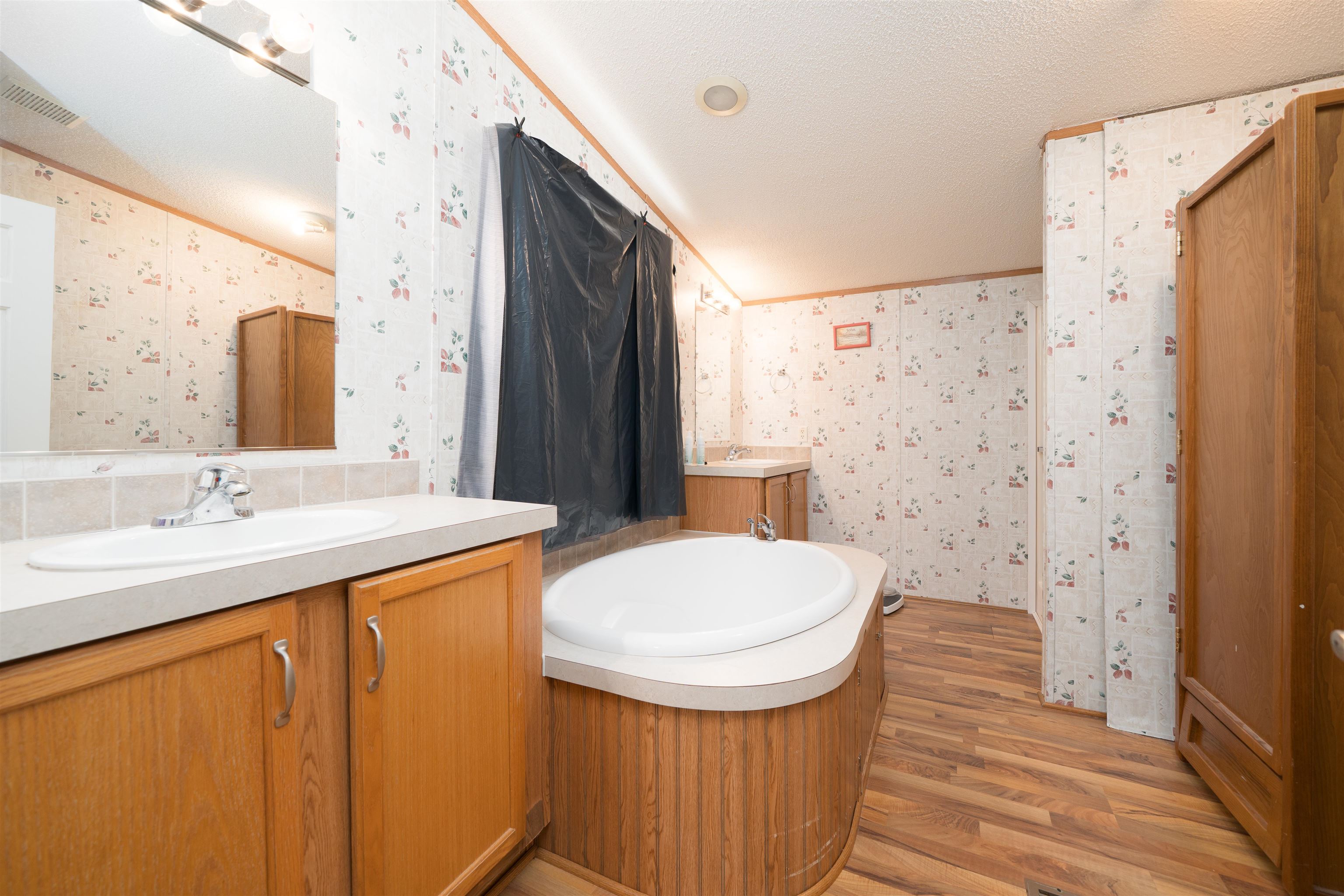 934 Deer Haven Drive, Owensboro, Kentucky 42301, 4 Bedrooms Bedrooms, ,2 BathroomsBathrooms,Single Family Residence,For Sale,Deer Haven Drive,94730