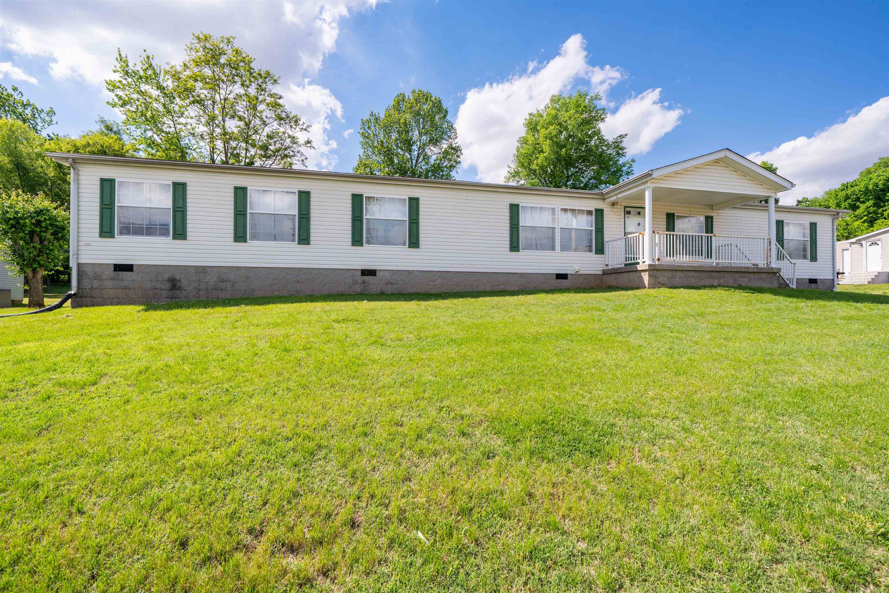 934 Deer Haven Drive, Owensboro, Kentucky 42301, 4 Bedrooms Bedrooms, ,2 BathroomsBathrooms,Single Family Residence,For Sale,Deer Haven Drive,94730