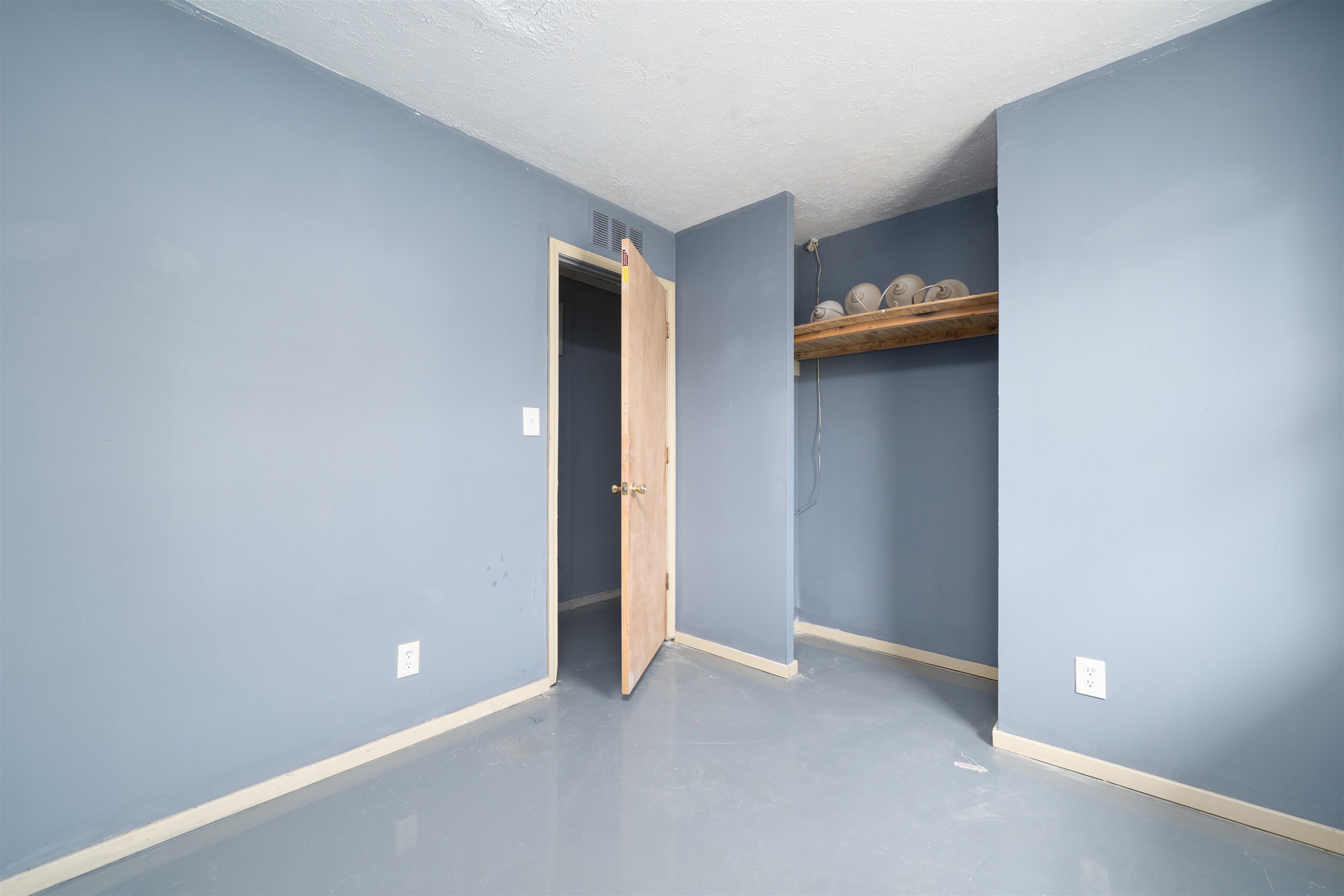 2731 West 10th St., Owensboro, Kentucky 42301, 3 Bedrooms Bedrooms, ,1 BathroomBathrooms,Single Family Residence,For Sale,West 10th St.,94731