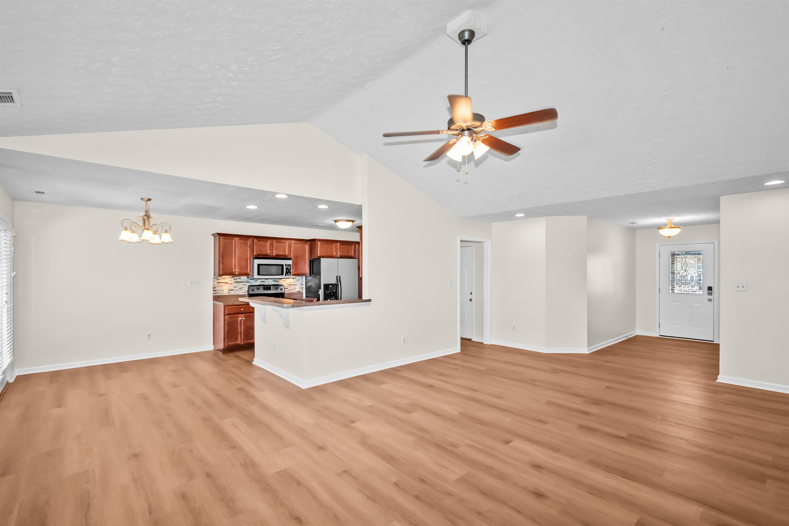 3601 Runnymede, Owensboro, Kentucky 42303, 3 Bedrooms Bedrooms, ,2 BathroomsBathrooms,Single Family Residence,For Sale,3601 Runnymede,94732