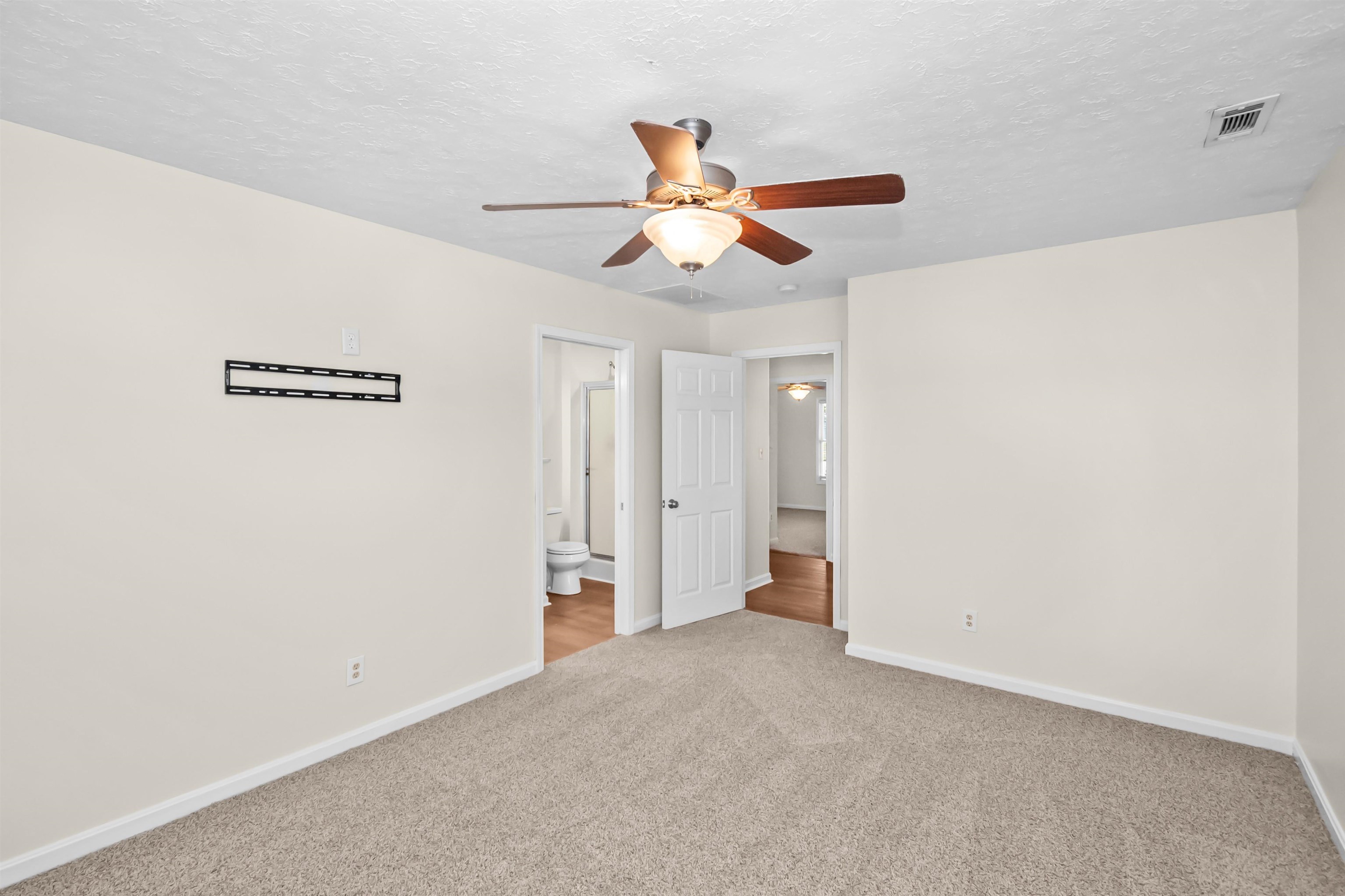 3601 Runnymede, Owensboro, Kentucky 42303, 3 Bedrooms Bedrooms, ,2 BathroomsBathrooms,Single Family Residence,For Sale,3601 Runnymede,94732