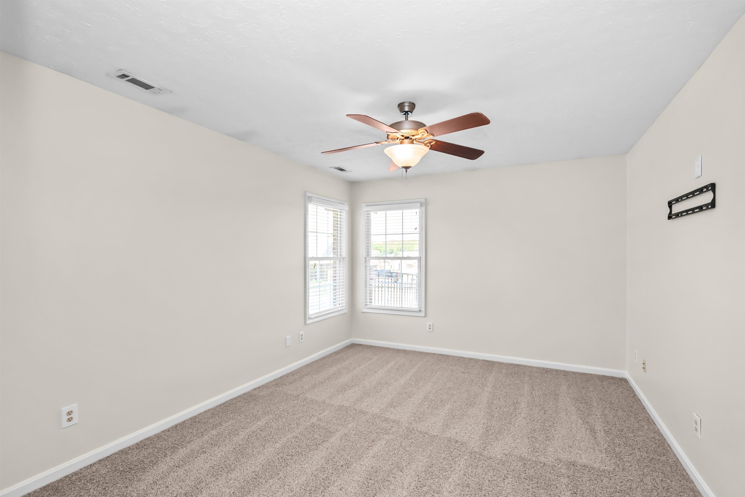 3601 Runnymede, Owensboro, Kentucky 42303, 3 Bedrooms Bedrooms, ,2 BathroomsBathrooms,Single Family Residence,For Sale,3601 Runnymede,94732