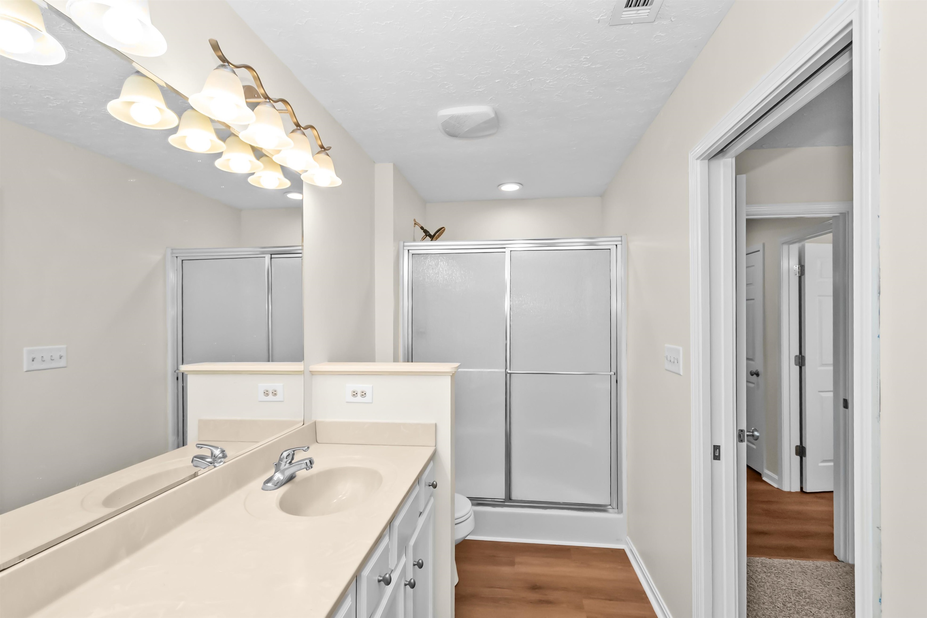 3601 Runnymede, Owensboro, Kentucky 42303, 3 Bedrooms Bedrooms, ,2 BathroomsBathrooms,Single Family Residence,For Sale,3601 Runnymede,94732