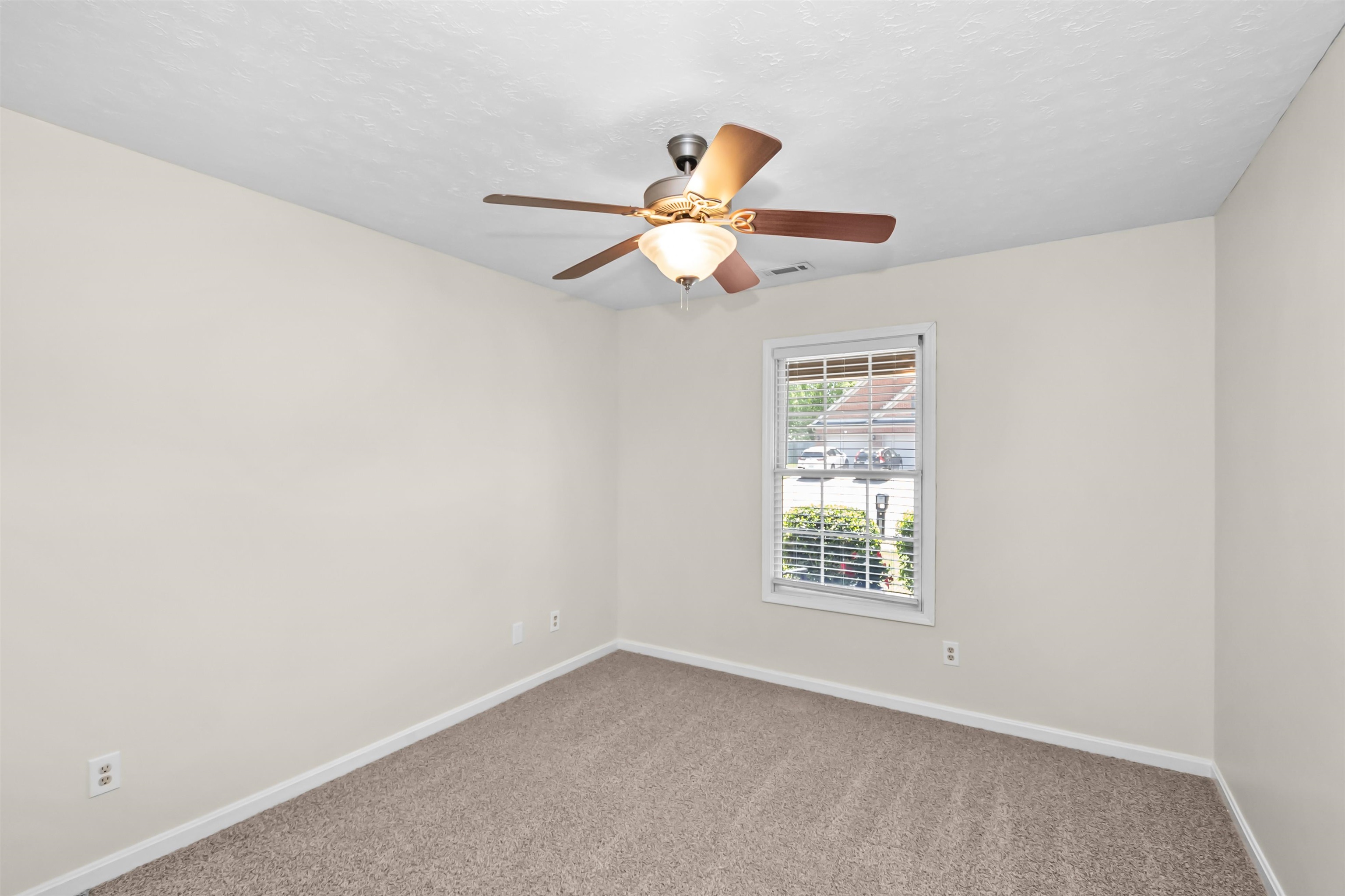 3601 Runnymede, Owensboro, Kentucky 42303, 3 Bedrooms Bedrooms, ,2 BathroomsBathrooms,Single Family Residence,For Sale,3601 Runnymede,94732