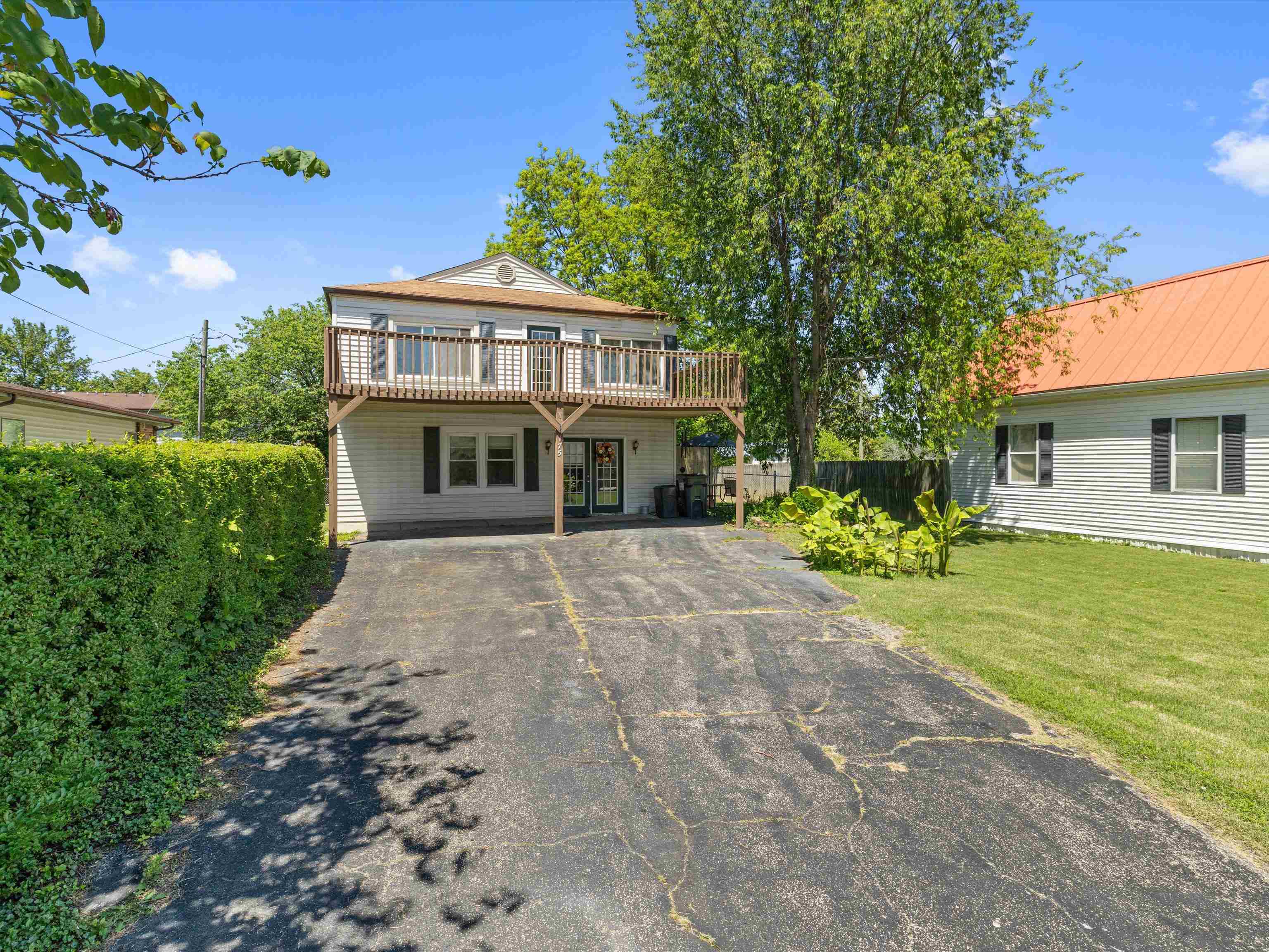 175 Monroe St, Hawesville, Kentucky 42348, 2 Bedrooms Bedrooms, ,1 BathroomBathrooms,Single Family Residence,For Sale,Monroe St,94733