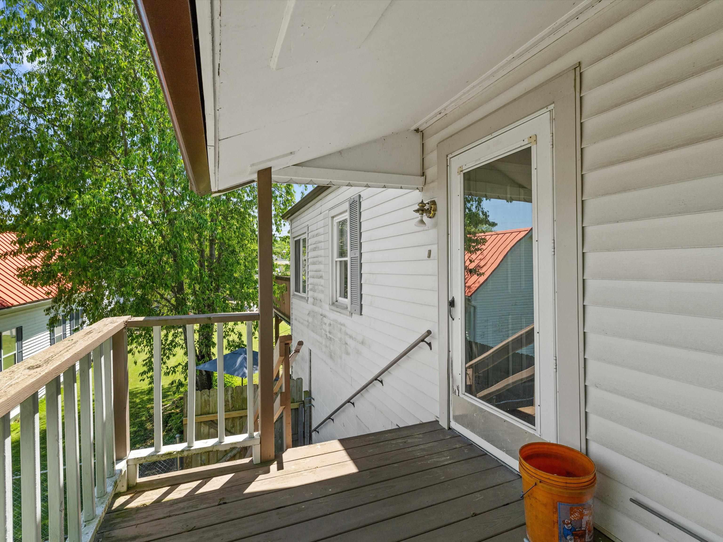 175 Monroe St, Hawesville, Kentucky 42348, 2 Bedrooms Bedrooms, ,1 BathroomBathrooms,Single Family Residence,For Sale,Monroe St,94733