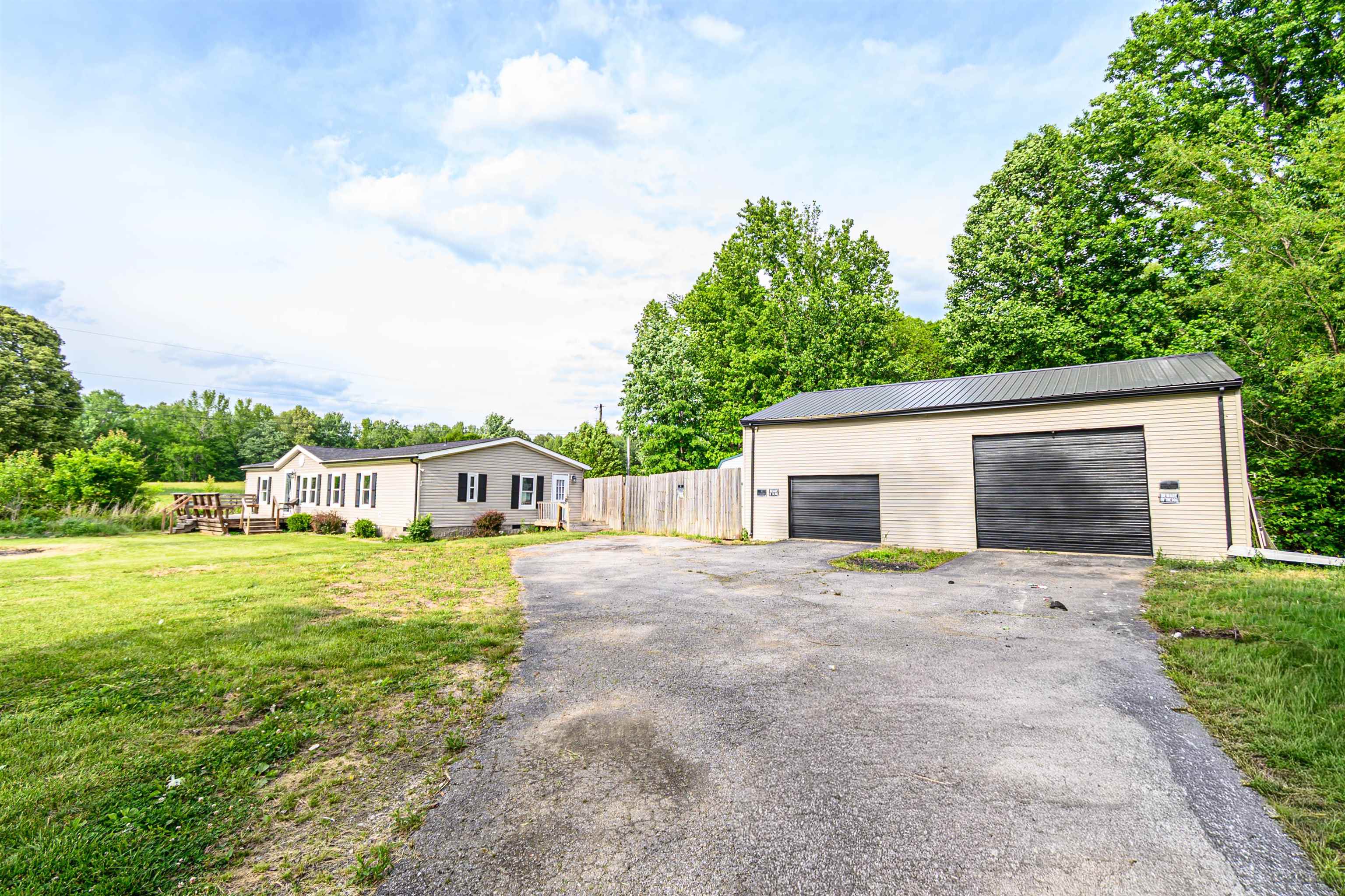 10331 Hwy 231, Utica, Kentucky 42376, 3 Bedrooms Bedrooms, ,2 BathroomsBathrooms,Single Family Residence,For Sale,Hwy 231,94735