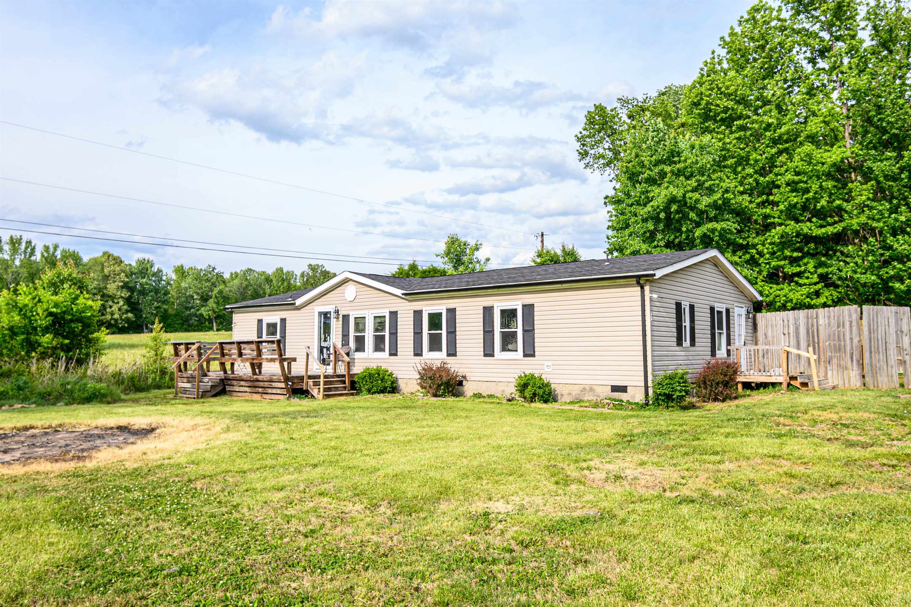 10331 Hwy 231, Utica, Kentucky 42376, 3 Bedrooms Bedrooms, ,2 BathroomsBathrooms,Single Family Residence,For Sale,Hwy 231,94735
