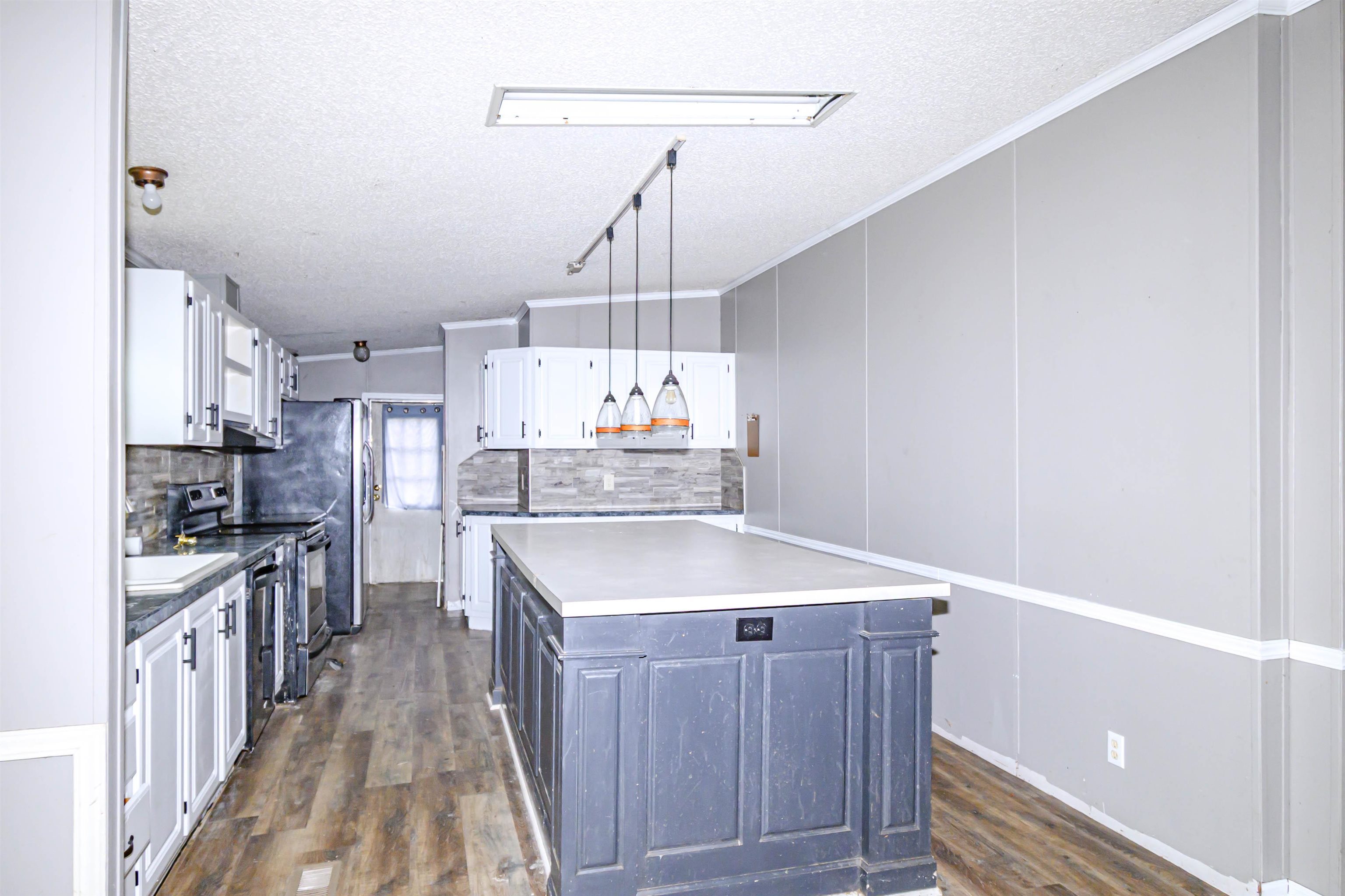 10331 Hwy 231, Utica, Kentucky 42376, 3 Bedrooms Bedrooms, ,2 BathroomsBathrooms,Single Family Residence,For Sale,Hwy 231,94735