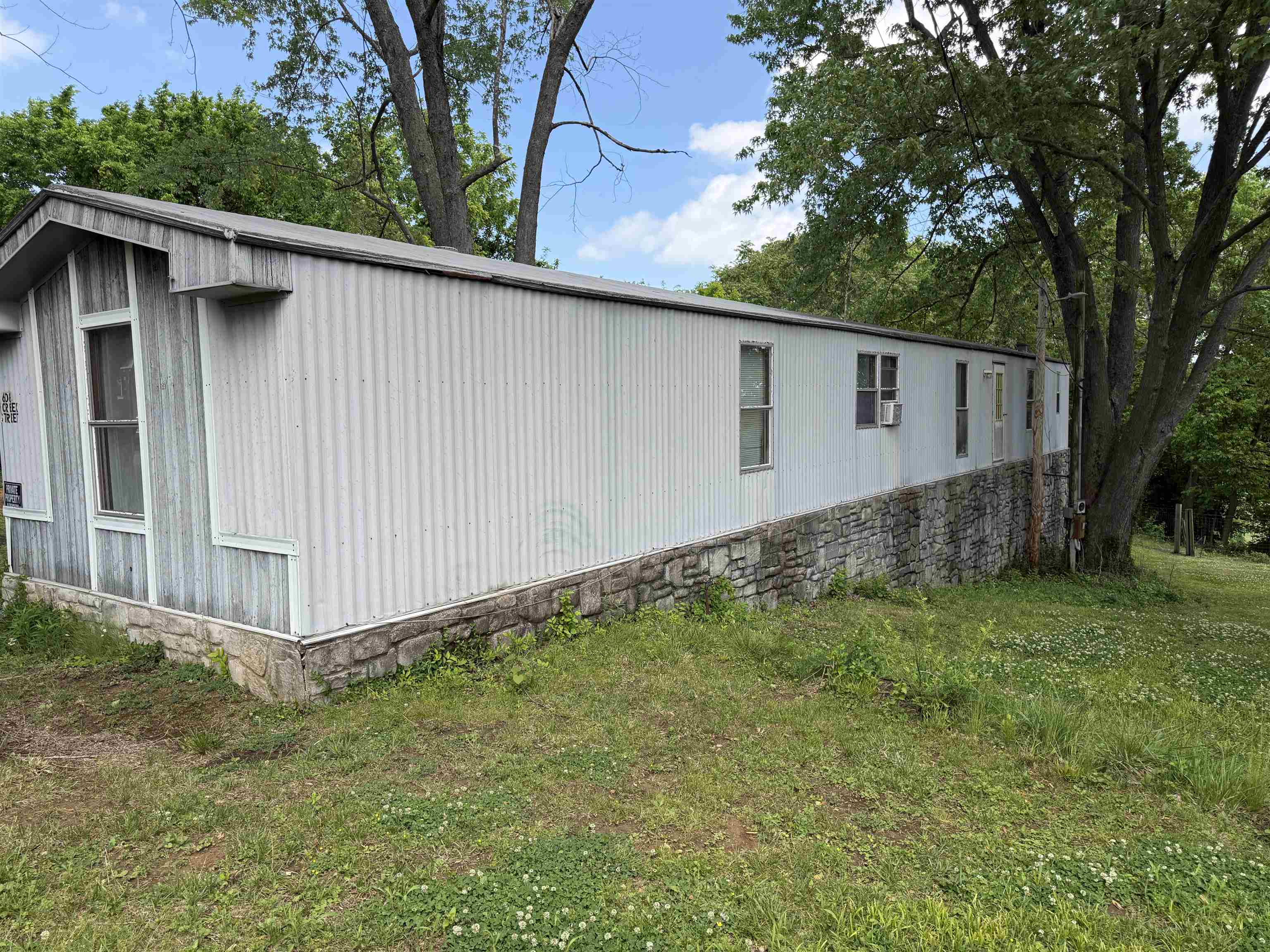606 Creek Street, Cloverport, Kentucky 40111, 3 Bedrooms Bedrooms, ,1 BathroomBathrooms,Manufactured On Land,For Sale,Creek Street,94738