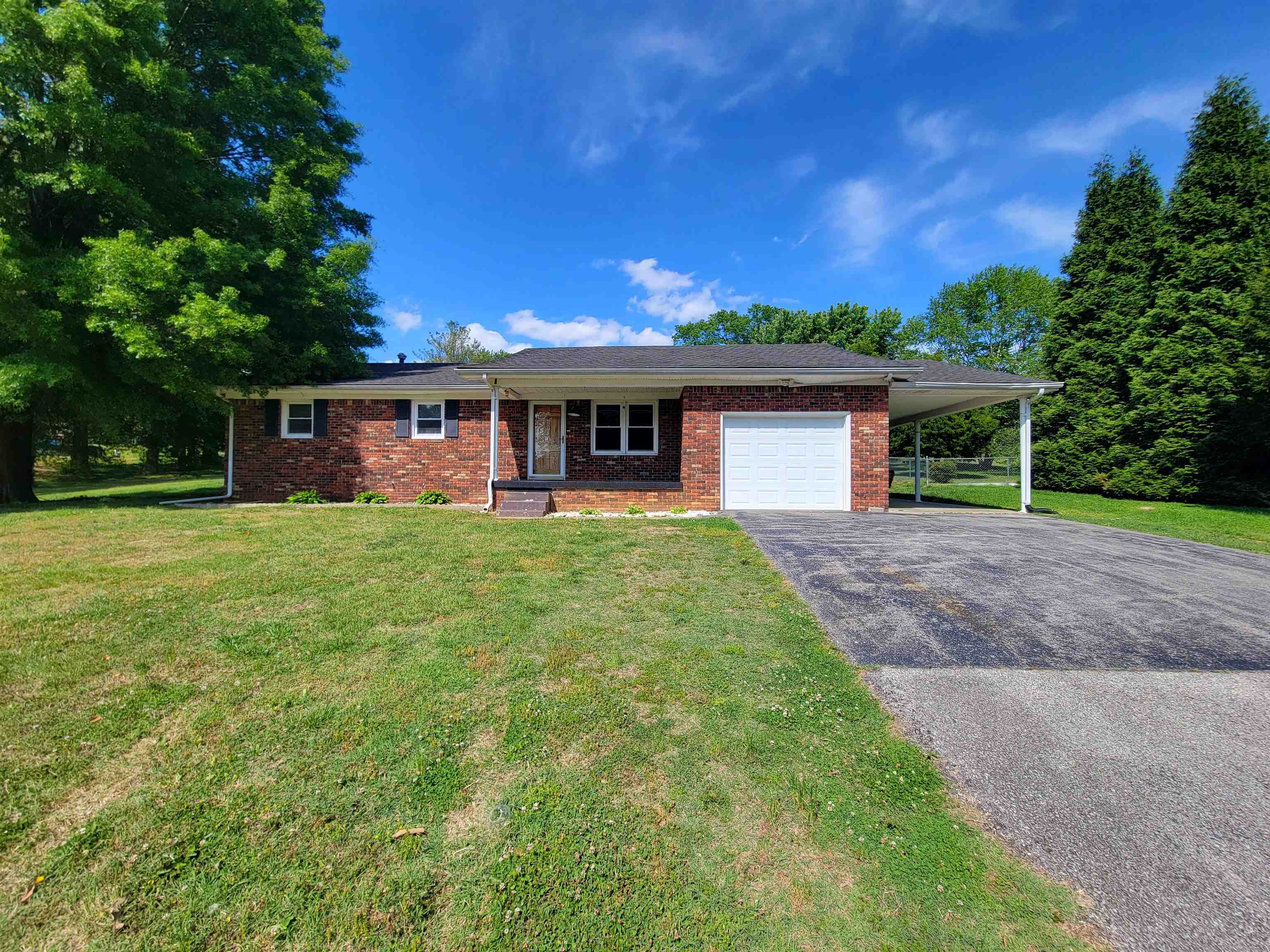 201 E Iron Mountain Dr, Hartford, Kentucky 42347, 3 Bedrooms Bedrooms, ,1 BathroomBathrooms,Single Family Residence,For Sale,E Iron Mountain Dr,94739