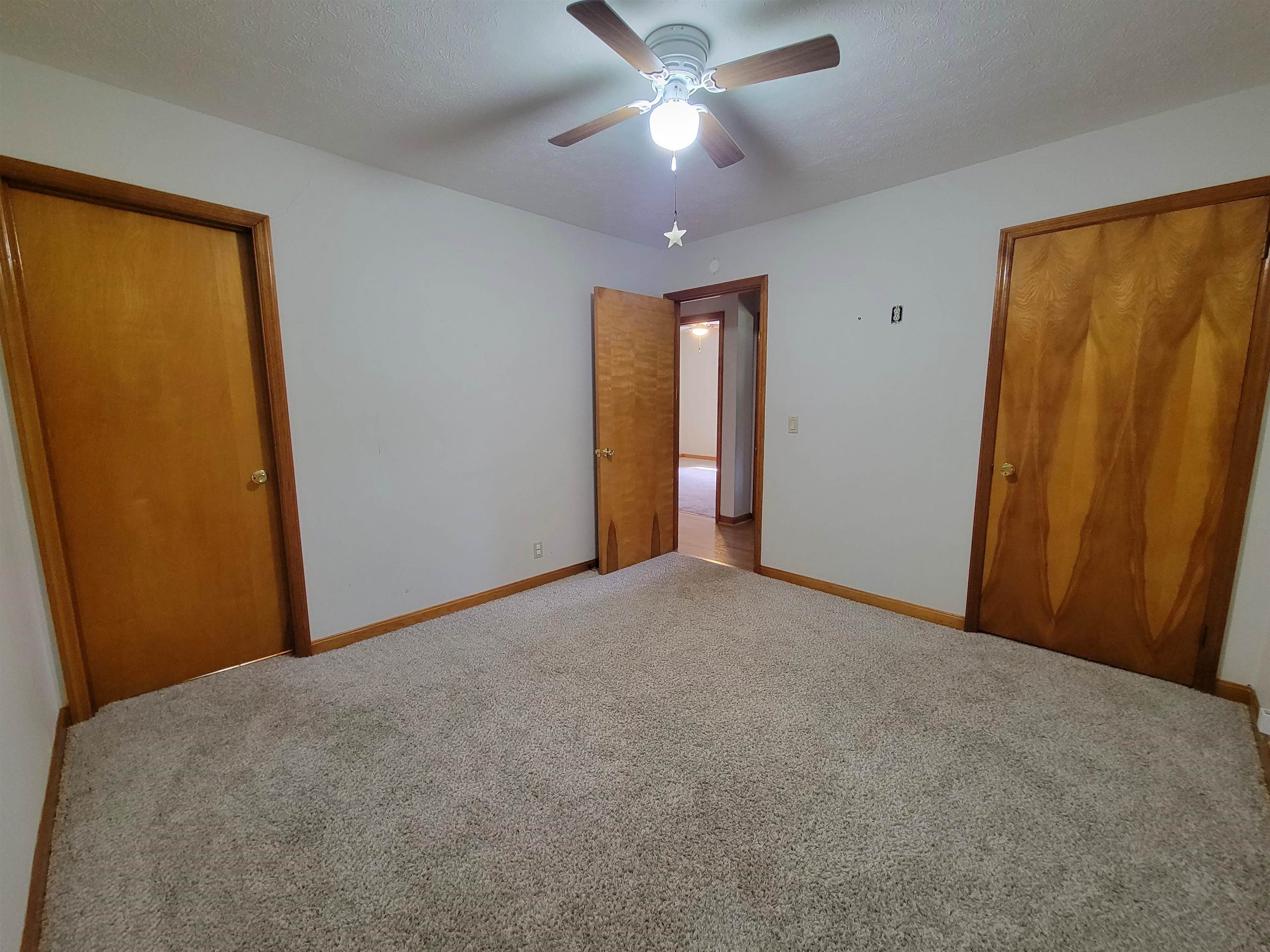 201 E Iron Mountain Dr, Hartford, Kentucky 42347, 3 Bedrooms Bedrooms, ,1 BathroomBathrooms,Single Family Residence,For Sale,E Iron Mountain Dr,94739