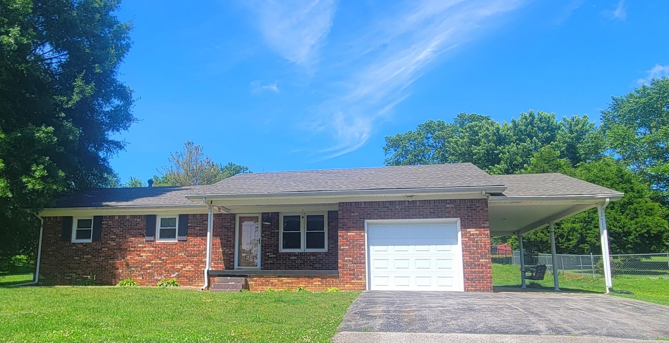 201 E Iron Mountain Dr, Hartford, Kentucky 42347, 3 Bedrooms Bedrooms, ,1 BathroomBathrooms,Single Family Residence,For Sale,E Iron Mountain Dr,94739