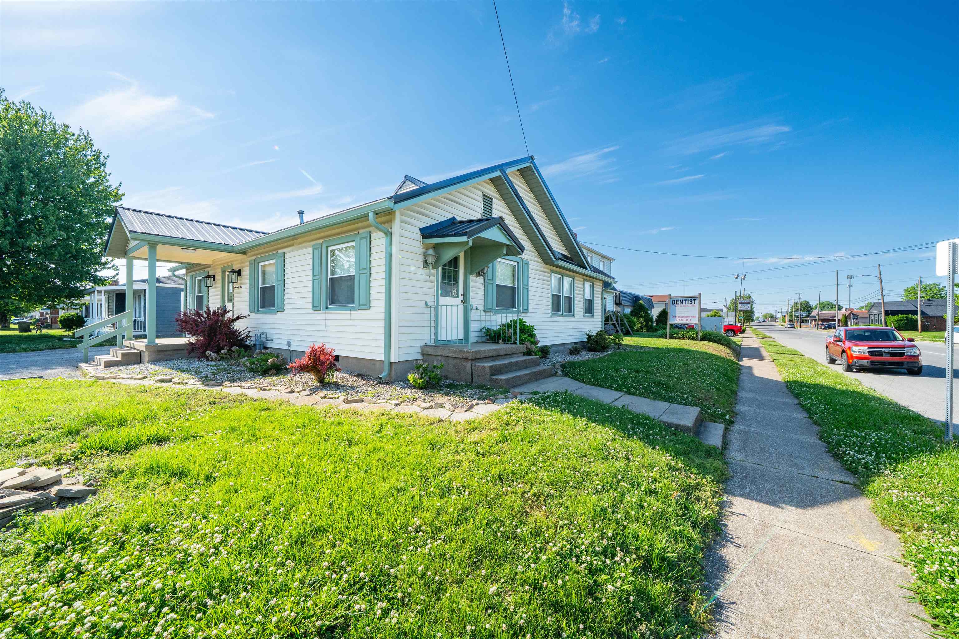 629 21st St, Owensboro, Kentucky 42301, ,Office,For Sale,21st St,94741