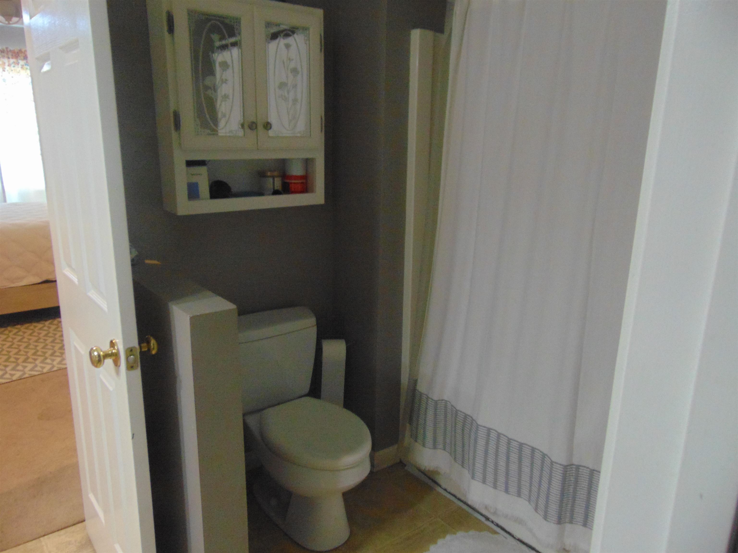109 Shadowood Trl, Hopkinsville, Kentucky 42240, 3 Bedrooms Bedrooms, ,2 BathroomsBathrooms,Single Family Residence,For Sale,Shadowood Trl,94748