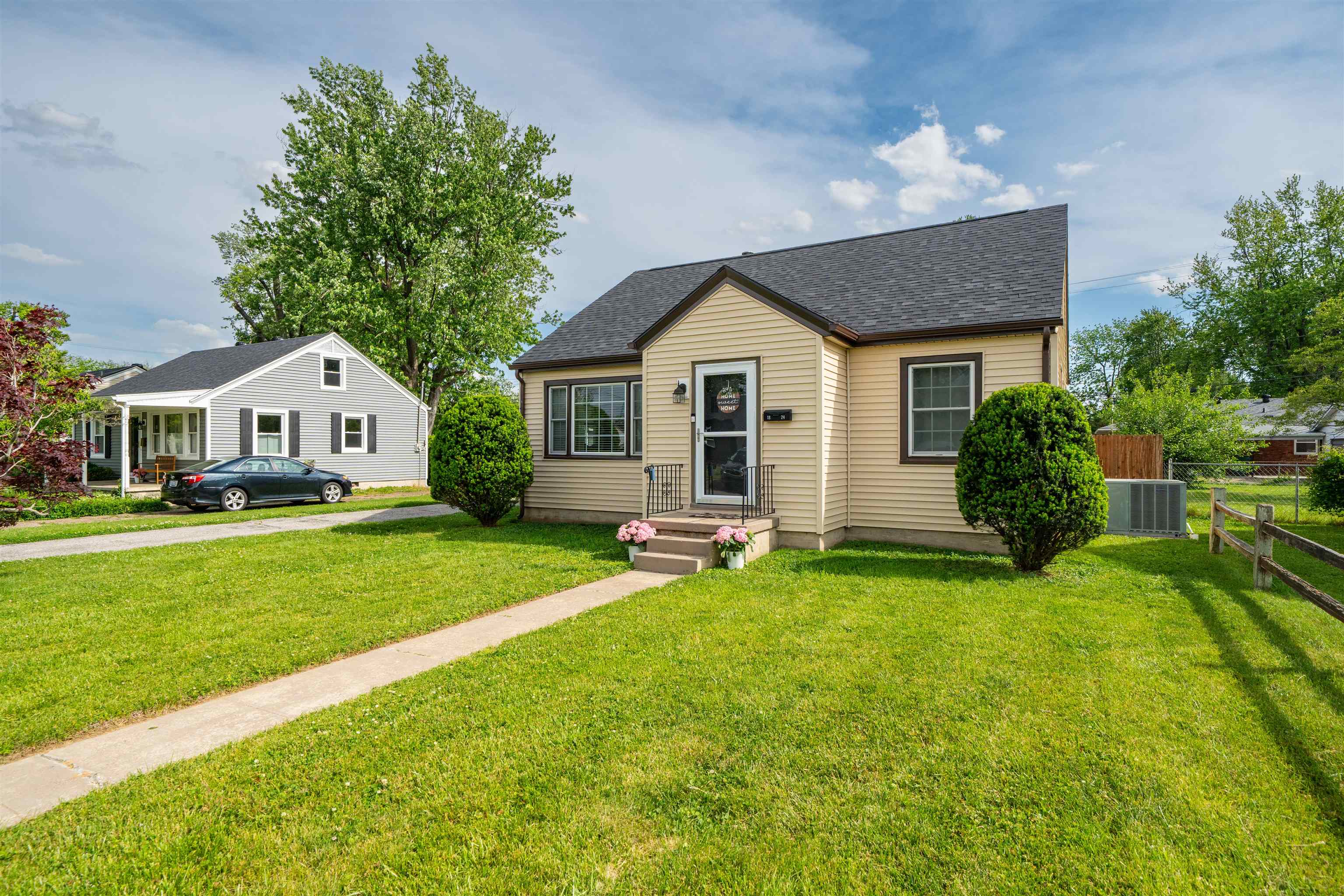 1824 Sunset Drive, Owensboro, Kentucky 42301, 2 Bedrooms Bedrooms, ,1 BathroomBathrooms,Single Family Residence,For Sale,Sunset Drive,94761