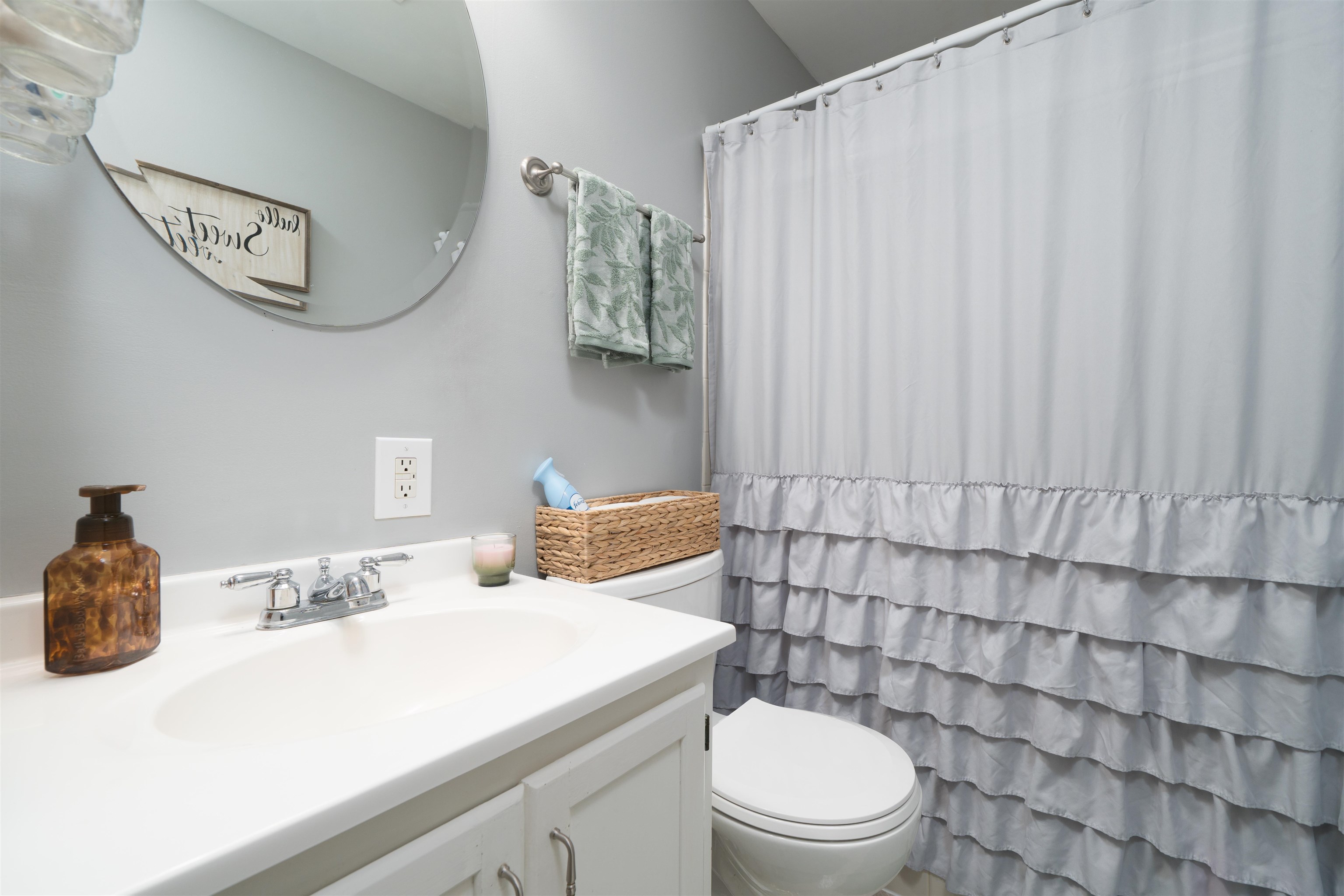 1824 Sunset Drive, Owensboro, Kentucky 42301, 2 Bedrooms Bedrooms, ,1 BathroomBathrooms,Single Family Residence,For Sale,Sunset Drive,94761