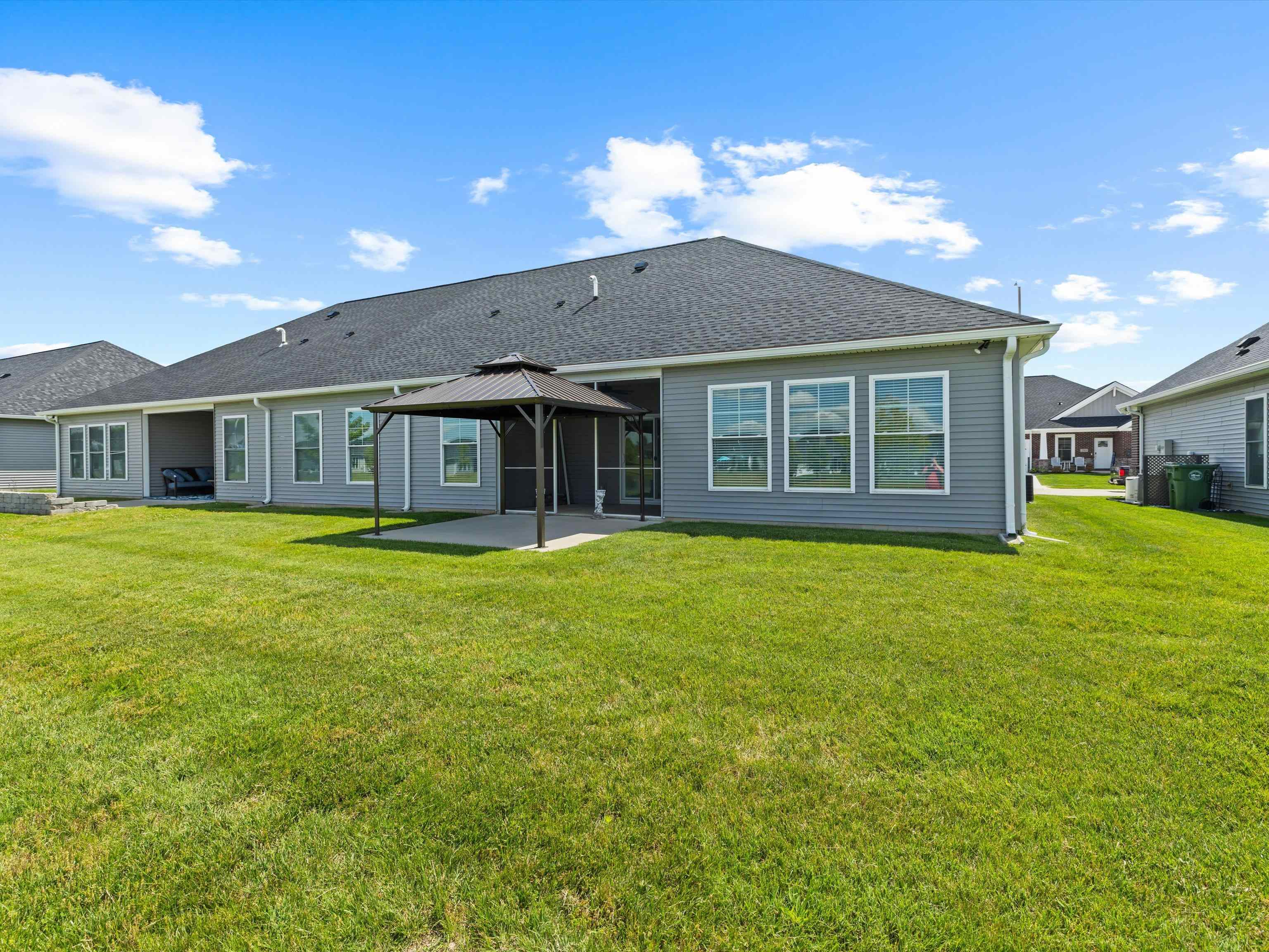 2558 Watson Circle, Owensboro, Kentucky 42301, 2 Bedrooms Bedrooms, ,2 BathroomsBathrooms,Single Family Residence,For Sale,Watson Circle,94781