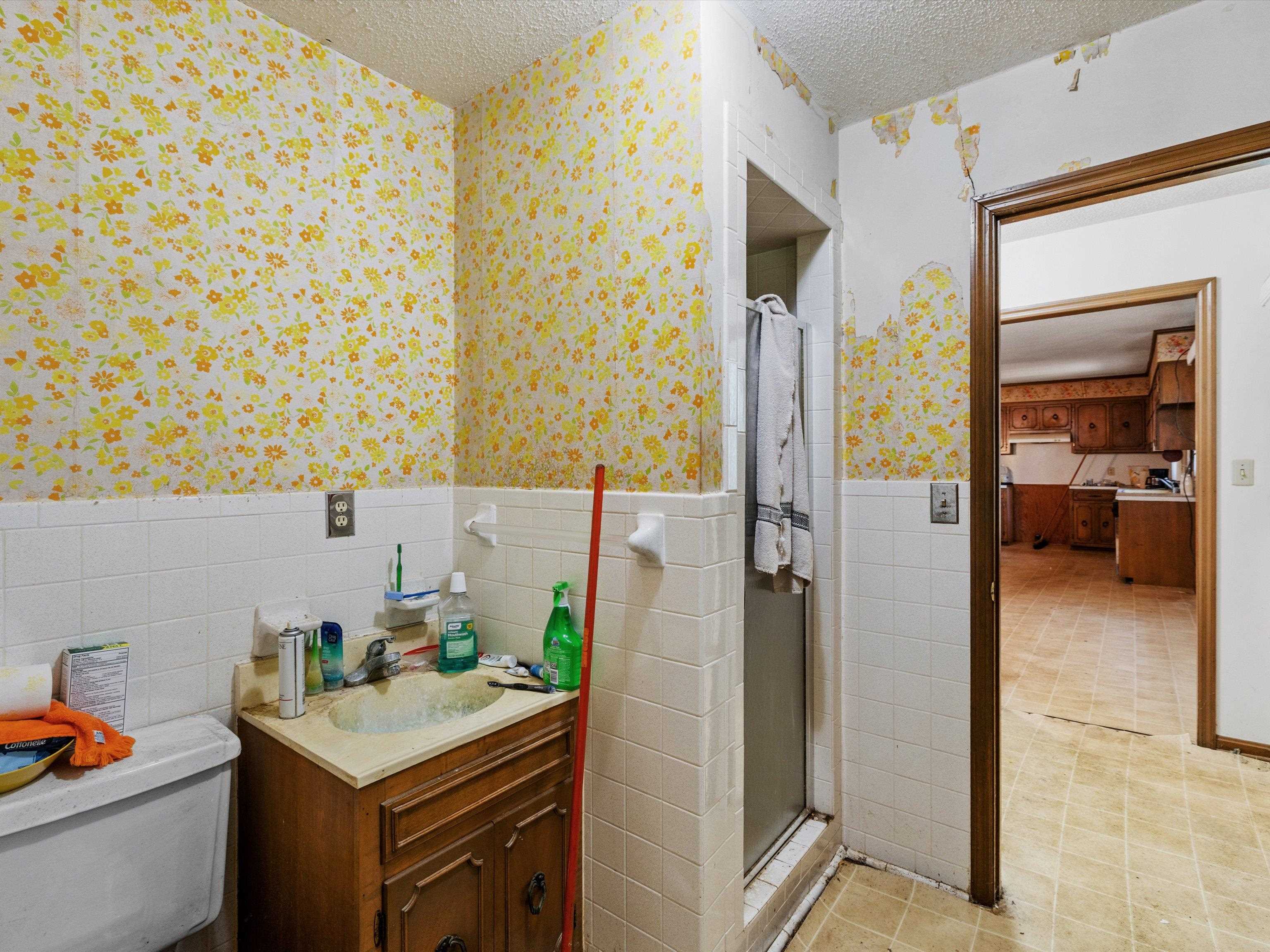 3815 Locust Hill Drive, Owensboro, Kentucky 42303, 3 Bedrooms Bedrooms, ,2 BathroomsBathrooms,Single Family Residence,For Sale,Locust Hill Drive,94788