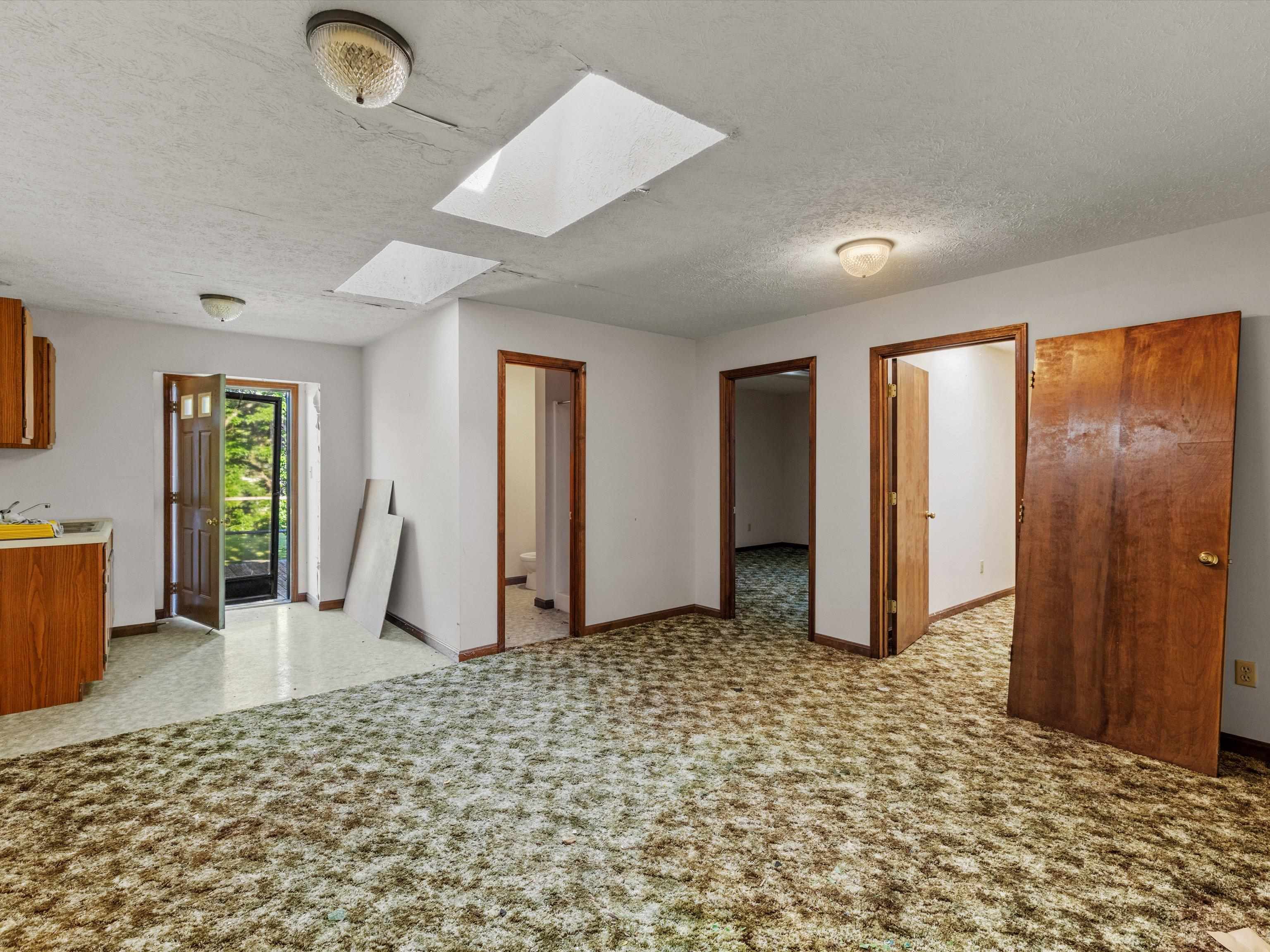3815 Locust Hill Drive, Owensboro, Kentucky 42303, 3 Bedrooms Bedrooms, ,2 BathroomsBathrooms,Single Family Residence,For Sale,Locust Hill Drive,94788