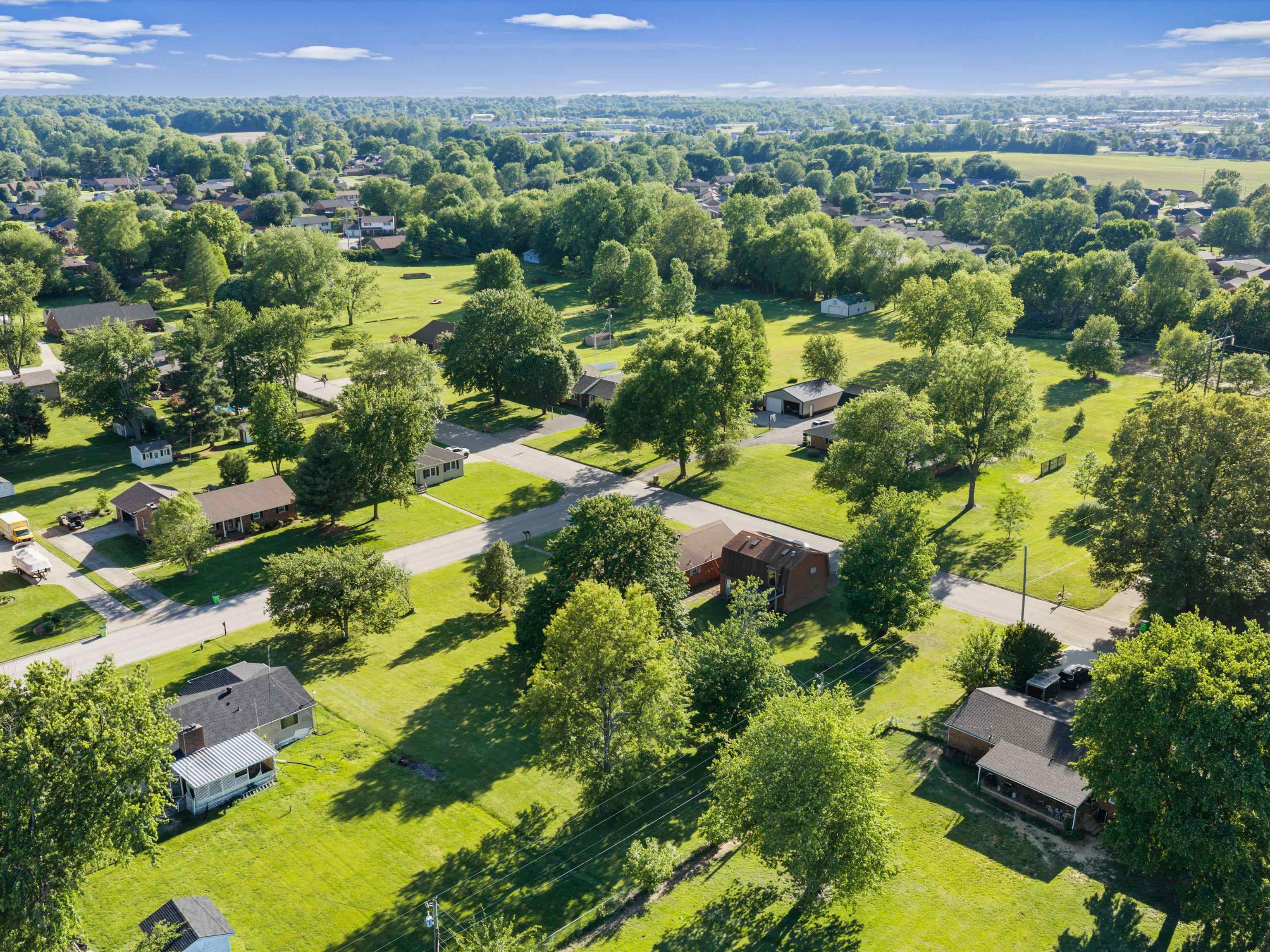 3815 Locust Hill Drive, Owensboro, Kentucky 42303, 3 Bedrooms Bedrooms, ,2 BathroomsBathrooms,Single Family Residence,For Sale,Locust Hill Drive,94788