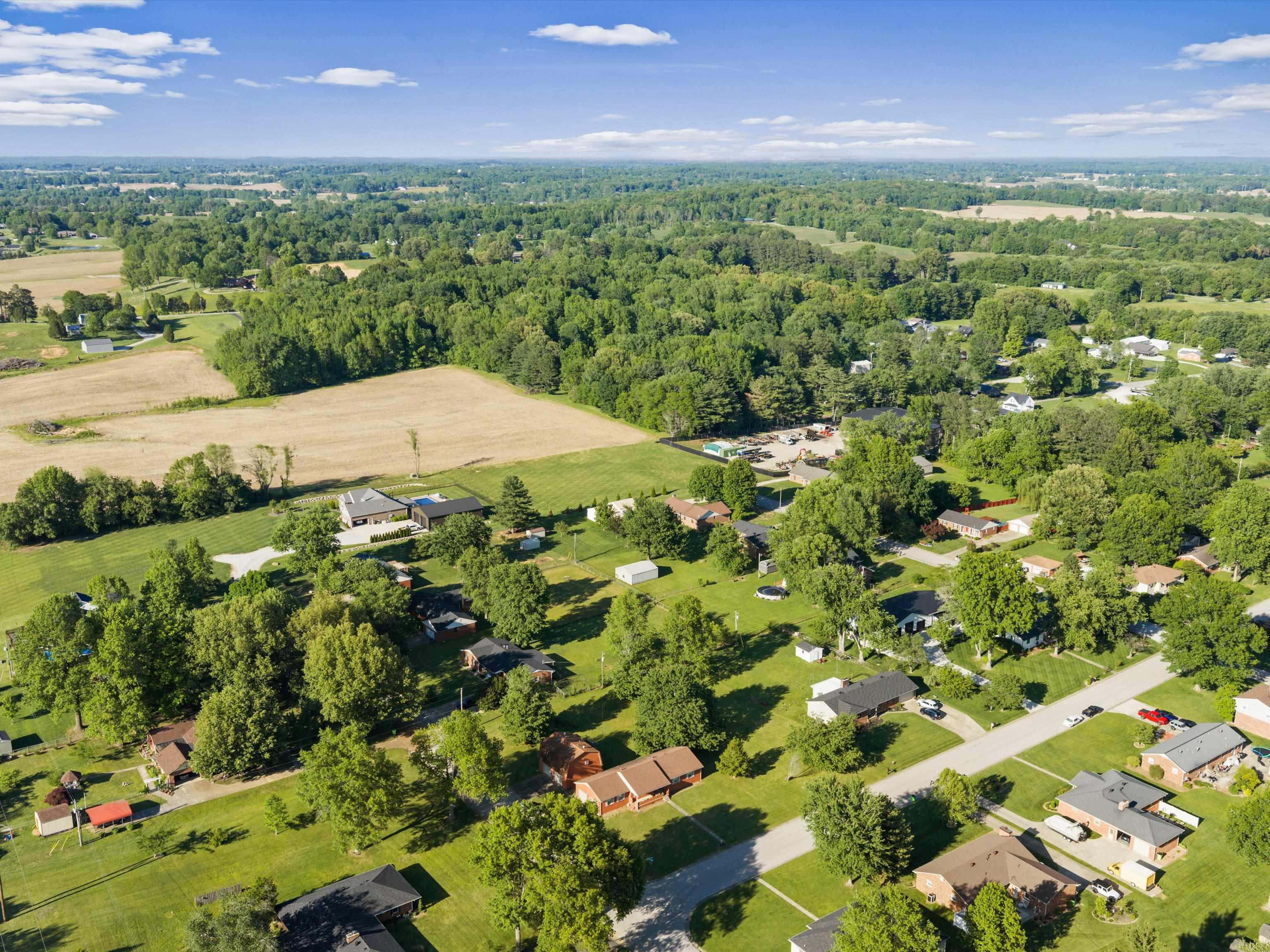 3815 Locust Hill Drive, Owensboro, Kentucky 42303, 3 Bedrooms Bedrooms, ,2 BathroomsBathrooms,Single Family Residence,For Sale,Locust Hill Drive,94788