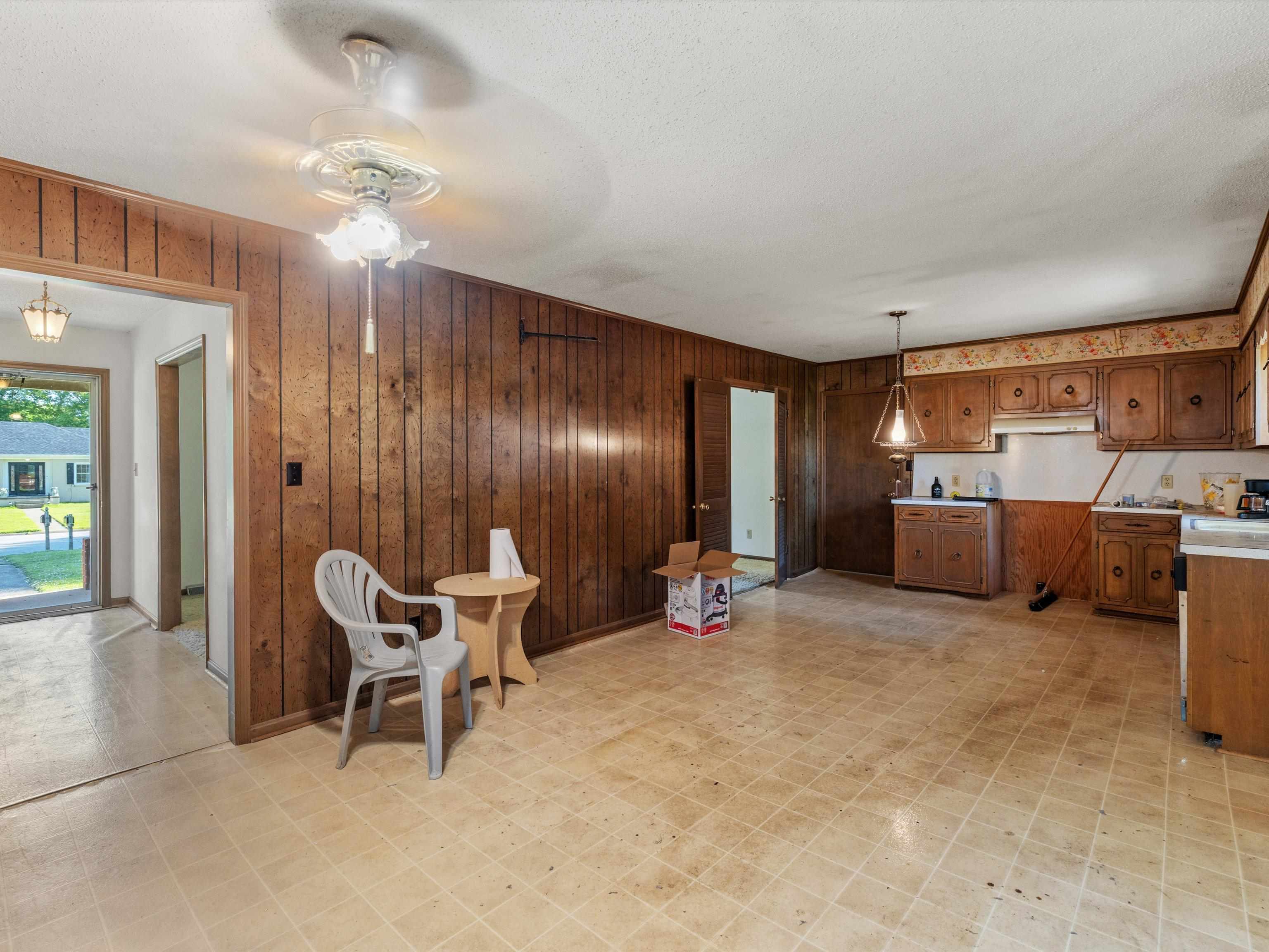3815 Locust Hill Drive, Owensboro, Kentucky 42303, 3 Bedrooms Bedrooms, ,2 BathroomsBathrooms,Single Family Residence,For Sale,Locust Hill Drive,94788