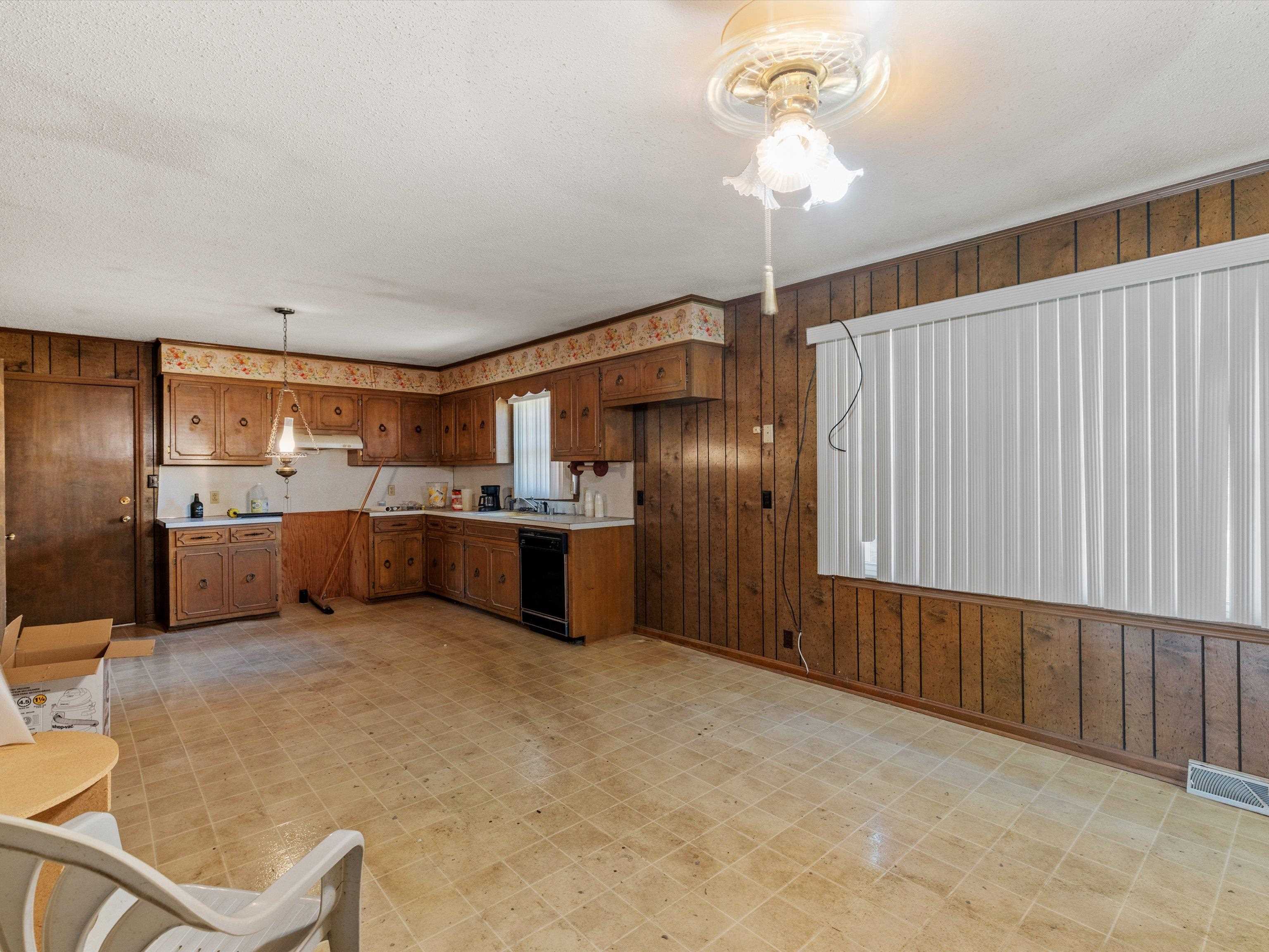 3815 Locust Hill Drive, Owensboro, Kentucky 42303, 3 Bedrooms Bedrooms, ,2 BathroomsBathrooms,Single Family Residence,For Sale,Locust Hill Drive,94788
