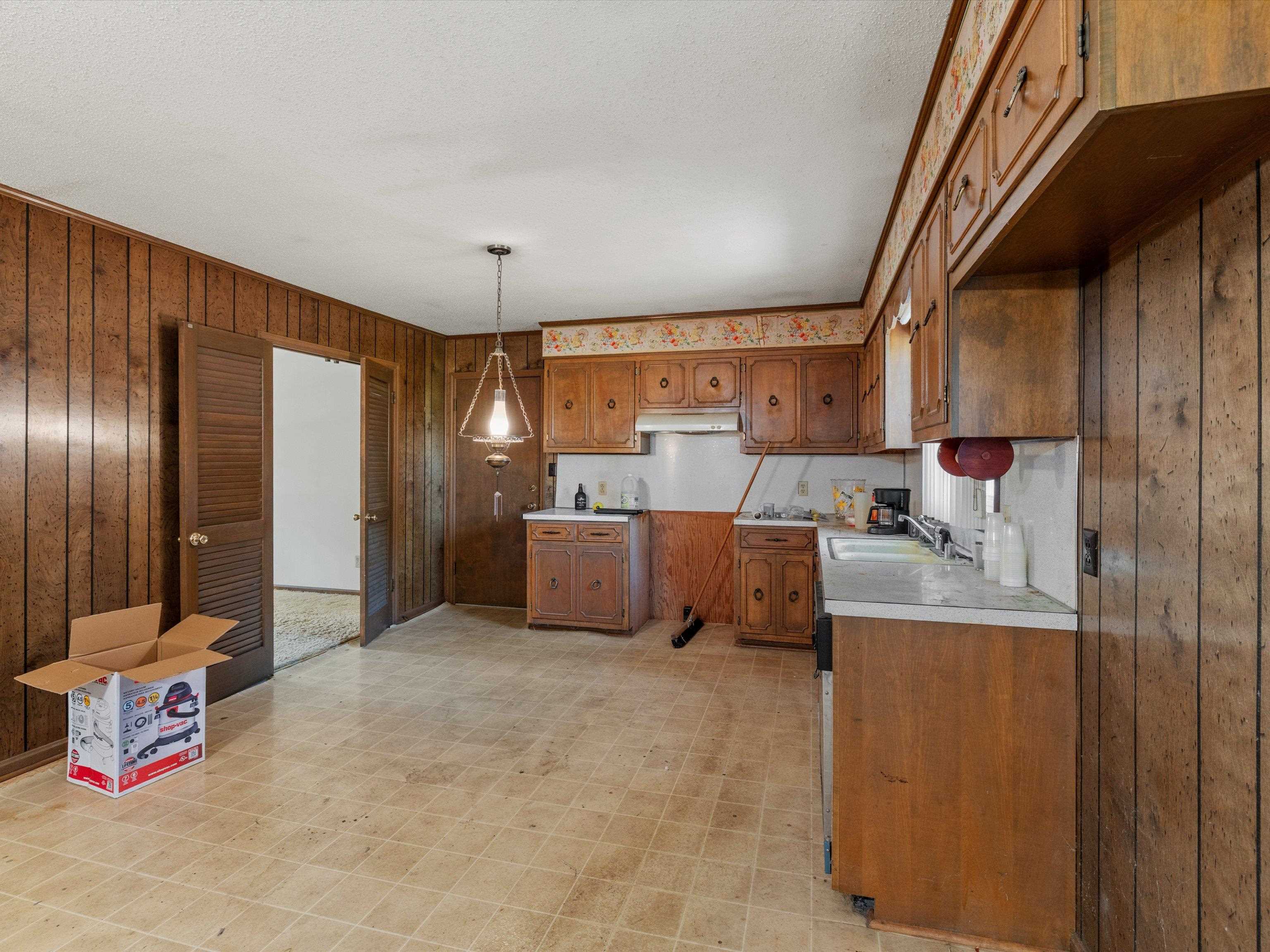 3815 Locust Hill Drive, Owensboro, Kentucky 42303, 3 Bedrooms Bedrooms, ,2 BathroomsBathrooms,Single Family Residence,For Sale,Locust Hill Drive,94788