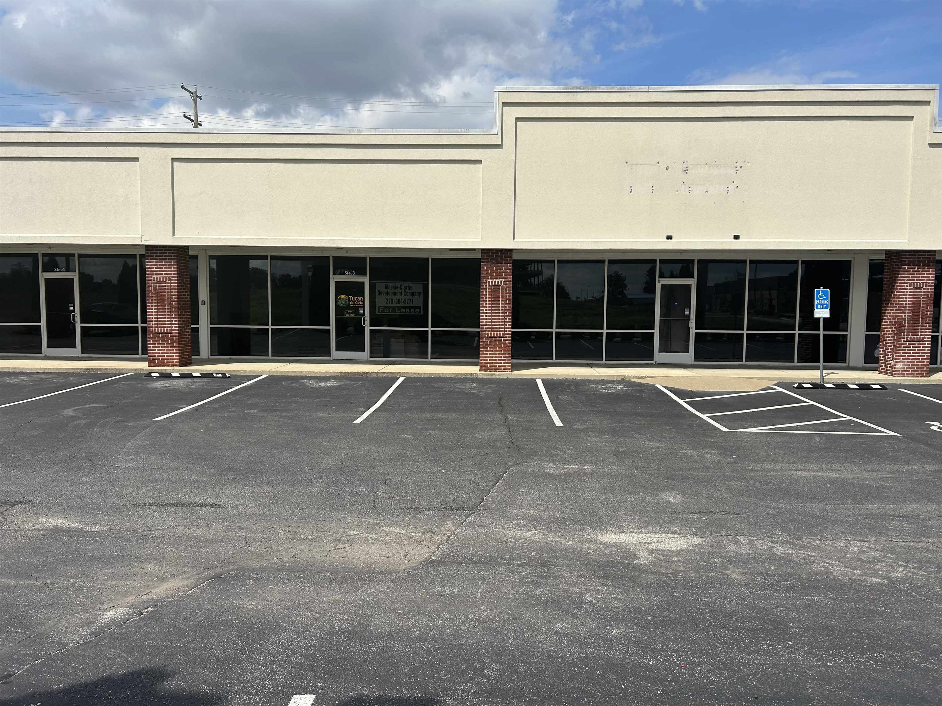 1007 Tamarack Road Unit 3, Owensboro, Kentucky 42301, ,Retail,For Sale,Tamarack Road Unit 3,94806